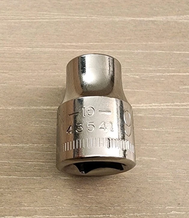 Craftsman USA 9mm Socket 6 Point 3/8″ Drive Inverted G1 43541