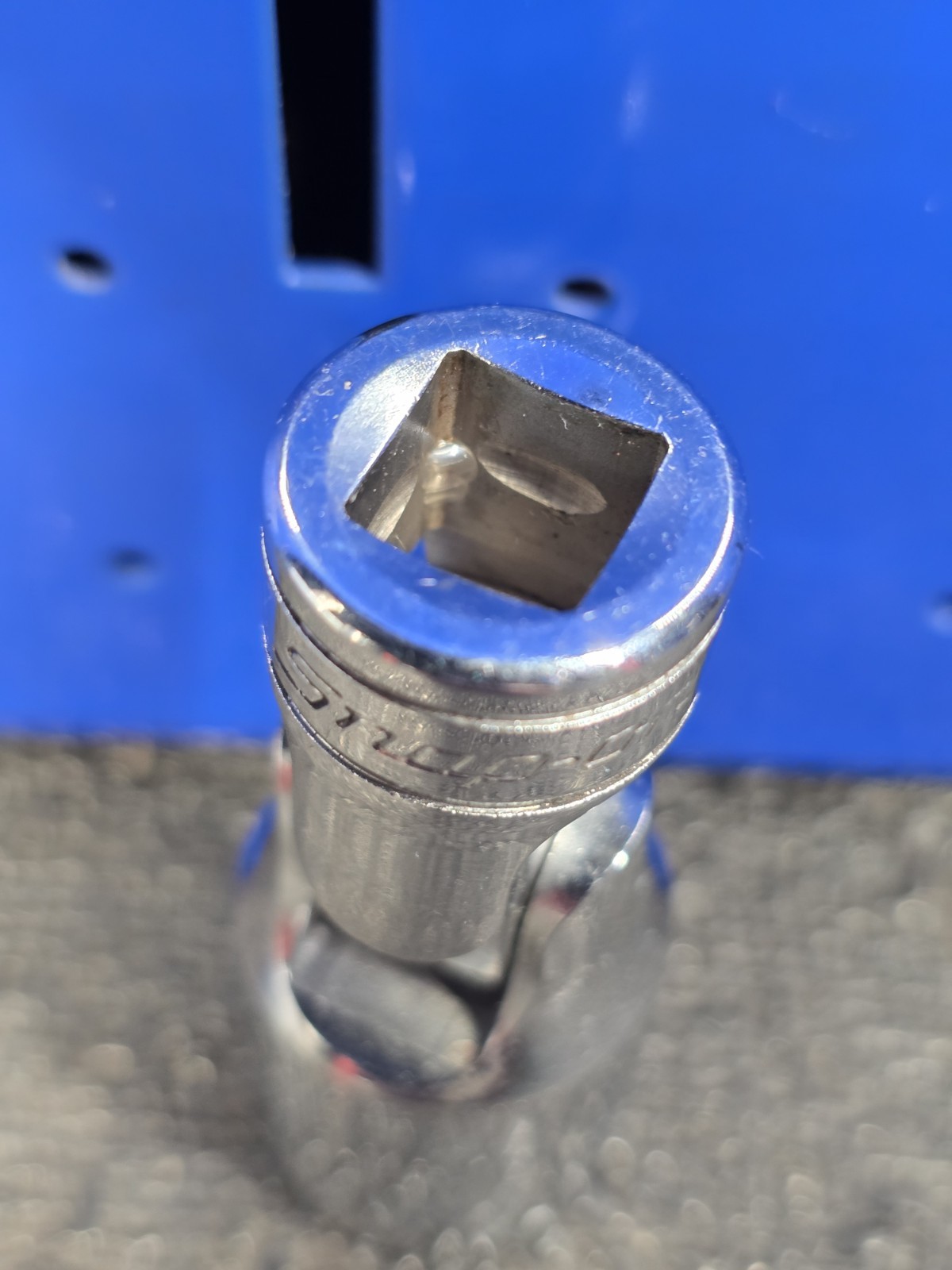Snap-on Tools FSU22 11/16″ SAE 6-Point Deep Chrome Universal Swivel Socket USA