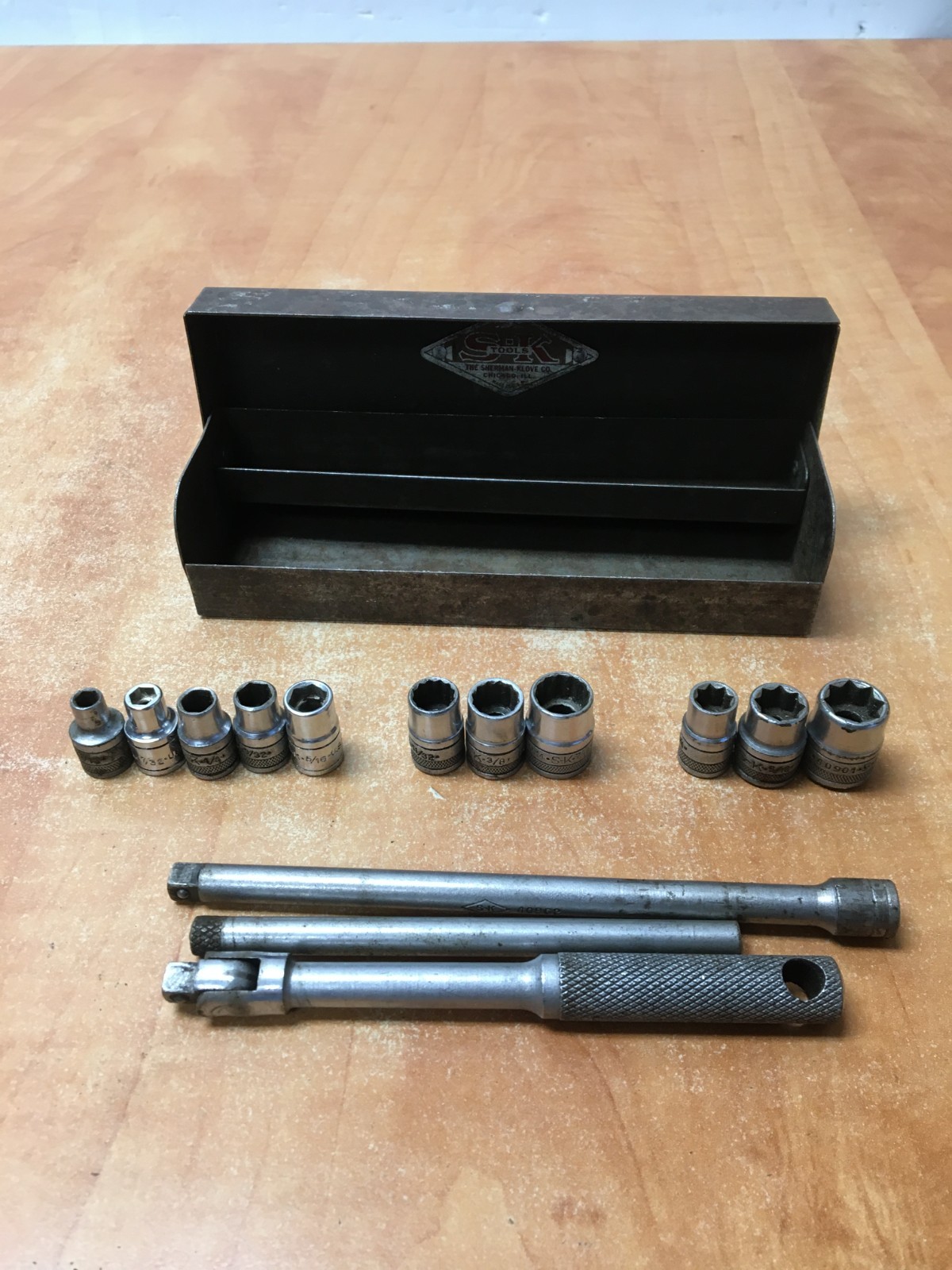 Vintage SK 1/4” Drive Socket Set With Metal Case Knurled USA