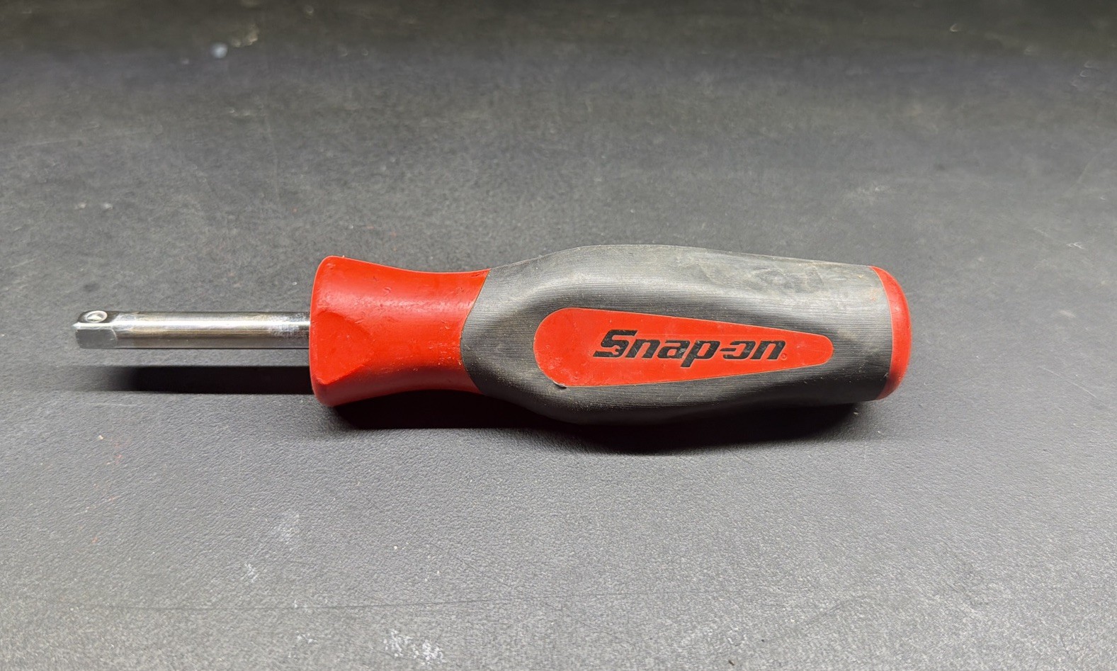 Snap-on Tools USA RED 1/4″ Drive Soft Grip Standard Shank Driver SGT4B