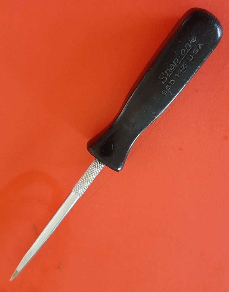 Snap-on Tools SSD143 1/4″ Flat Tip Slotted Screwdriver Hard Black Handle USA