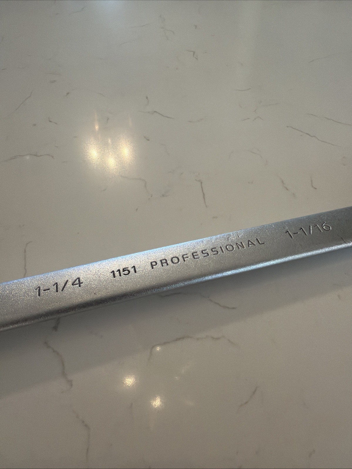 Proto Professional USA 1151 Double Box Wrench 1-1/16 x 1-1/4″ – 12 Point 18″
