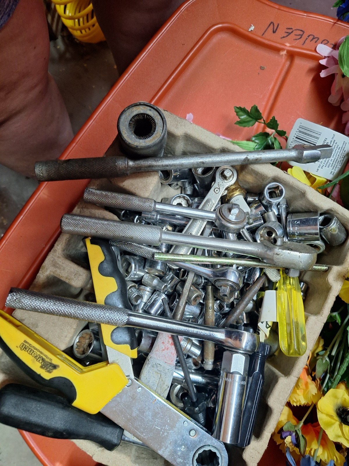 35 Lbs Mostly Sockets & Socket Wrenches Mixed Sizes And Brands
