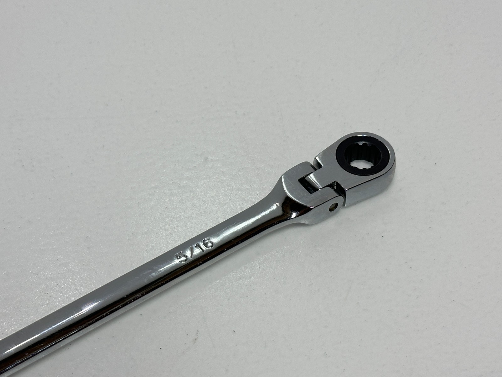 Matco Tools RFXBL0810 SAE 1/4″ x 5/16″ Extra Long Double Flex Ratcheting Wrench