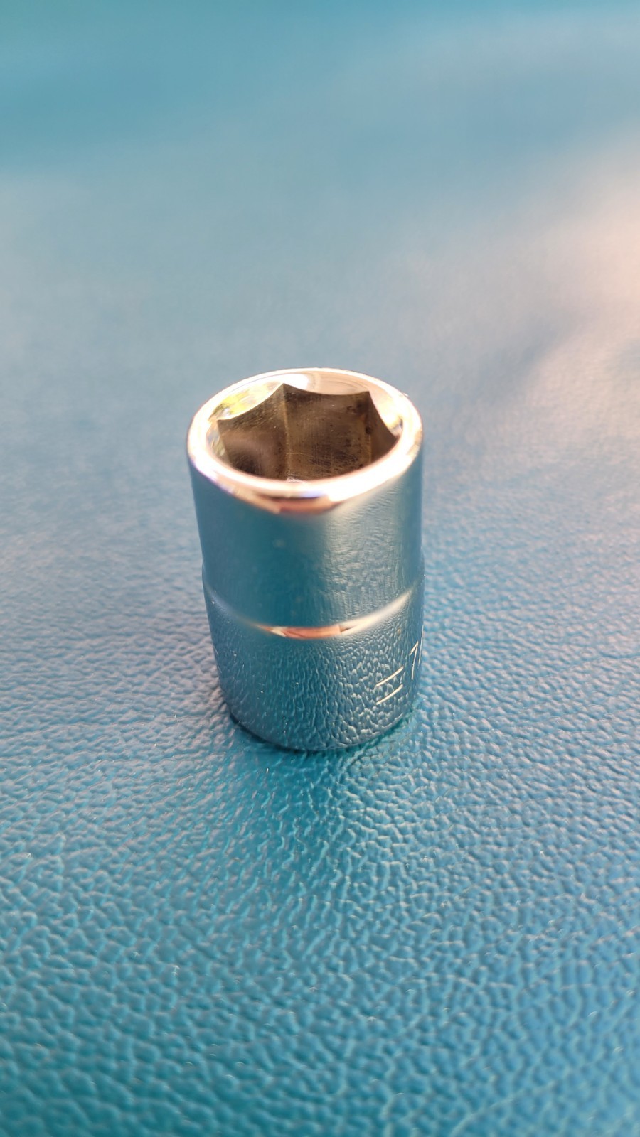 Husky 22014 7/16″ Chrome Shallow Socket 6 Pt 3/8″ Drive Made In USA