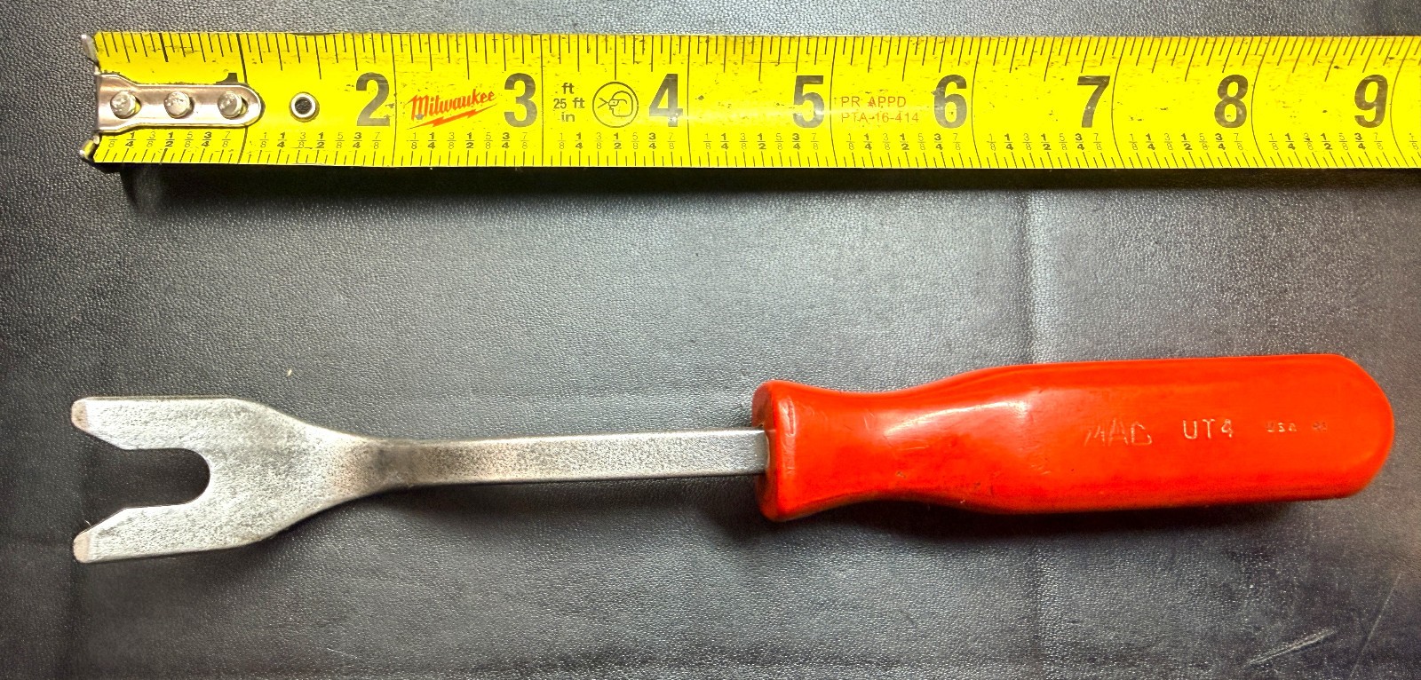 MAC Tools UT4 9-In. Upholstery Trim Removal Tool & Panel Clip Tool (Red) – USA