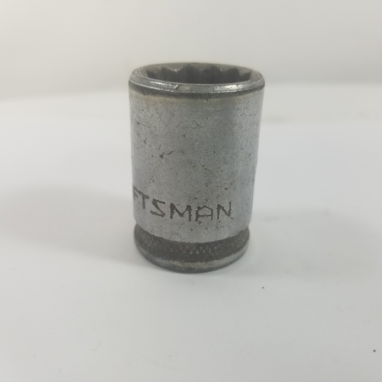 Craftsman 11/16in 1/2 drive 12pt Socket Knurled