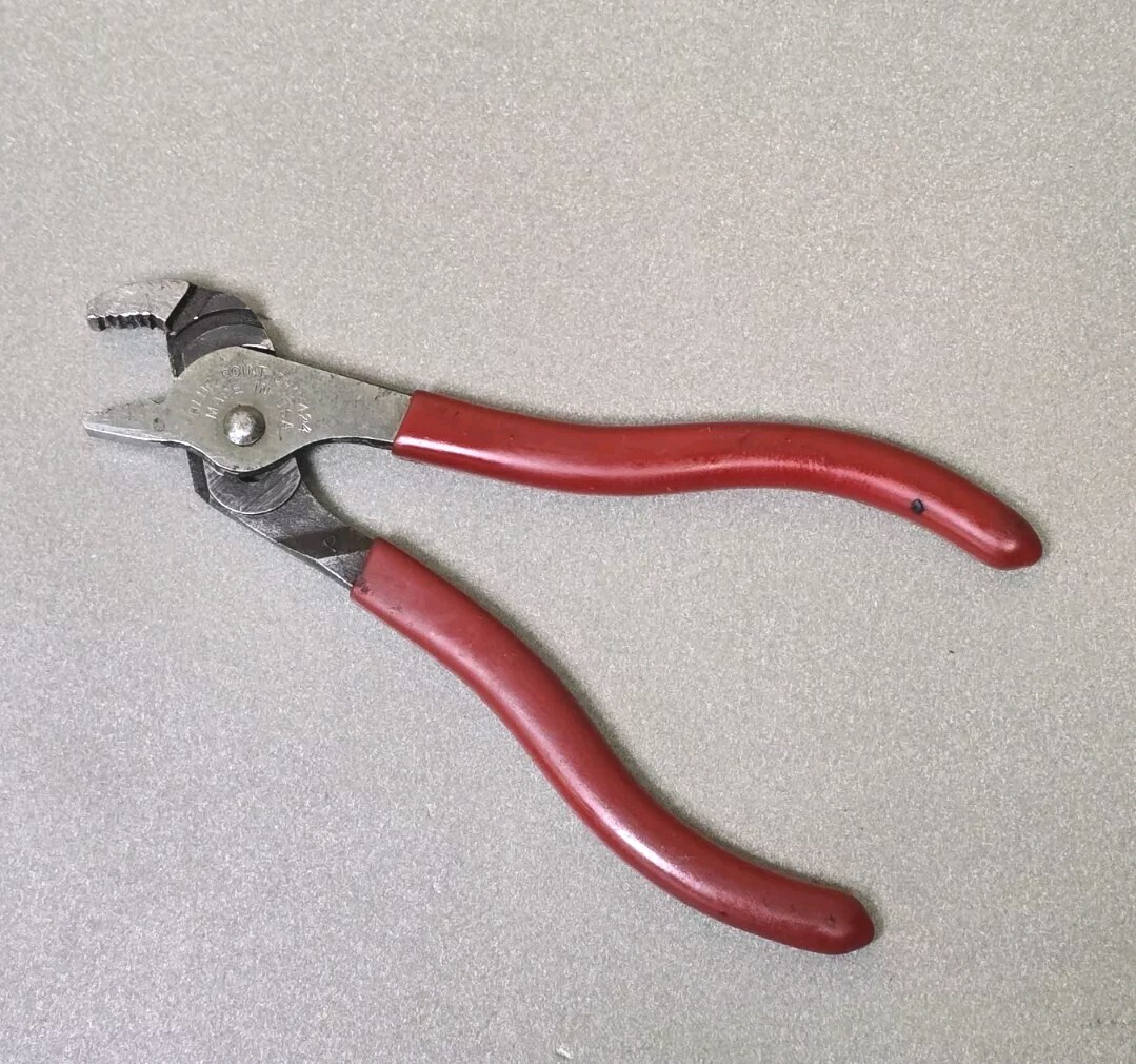Blue-Point Tools USA CHN424 5″ Ignition Adjustable Pliers Red Soft Grip Handles