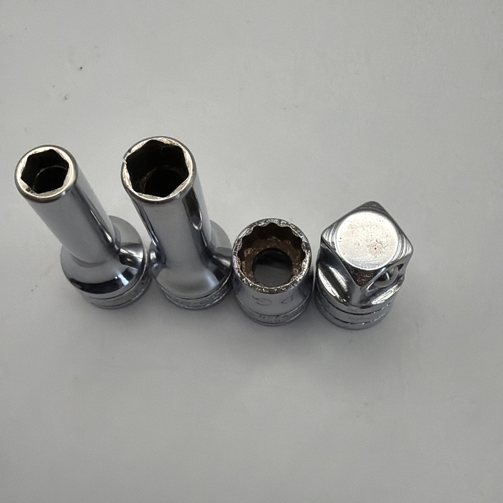 Snap On Sockets (SFS081, 101. F141. A2 Adapter).Read