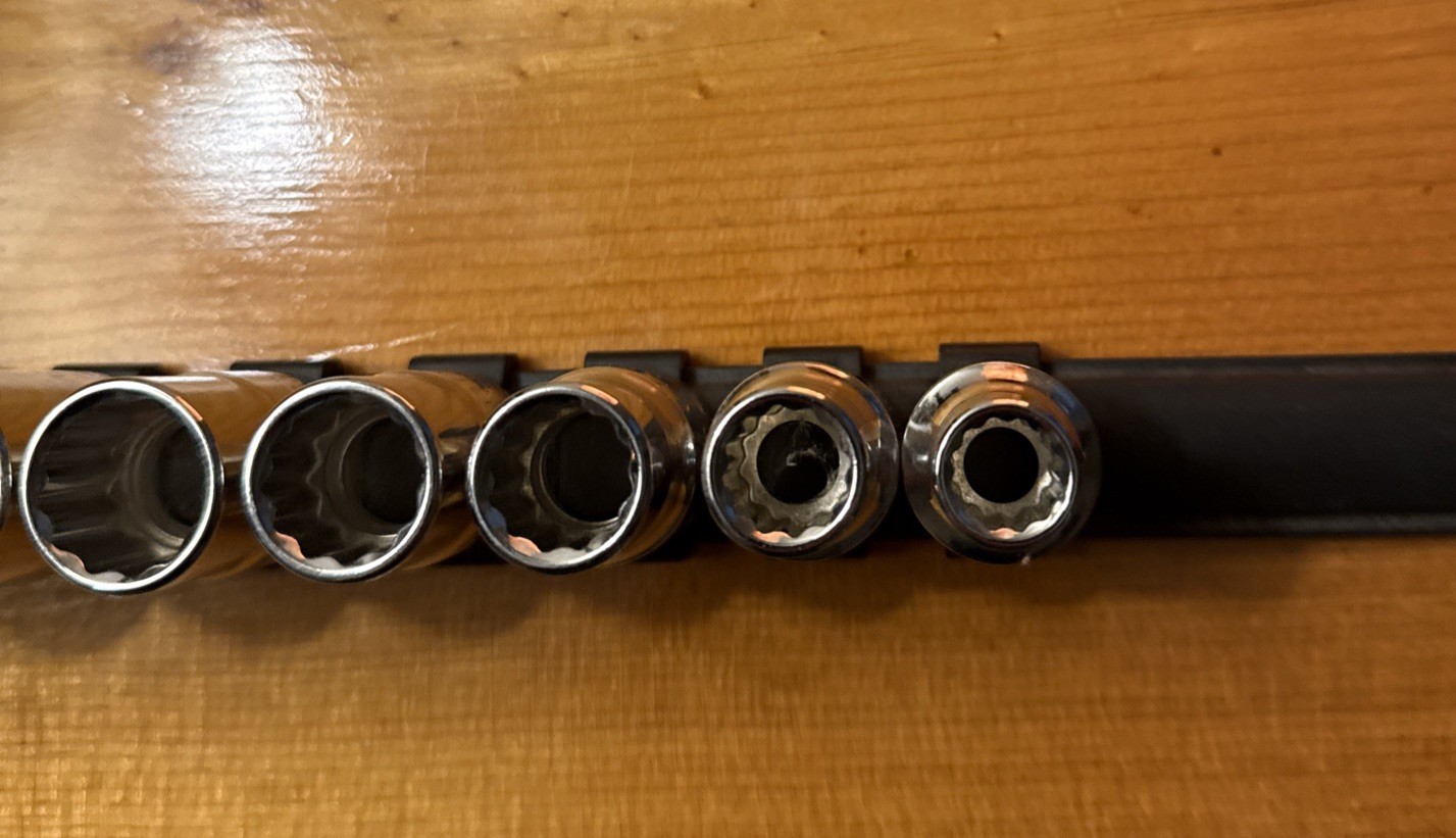 Craftsman 1/2 in Drive SAE 12-Point Socket Set, (11-Pcs) CMMT12046