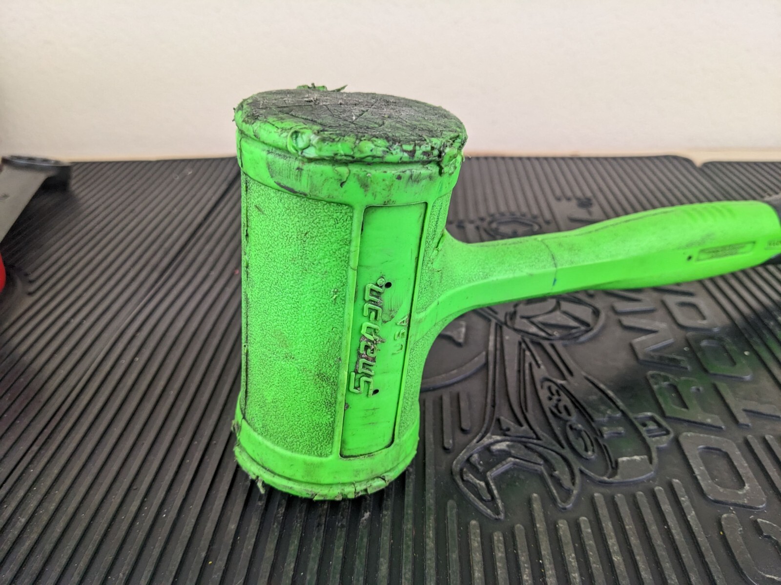 #as285 Snap-On HBFE48 Dead Blow 48-Ounce Soft Grip Hammer Green
