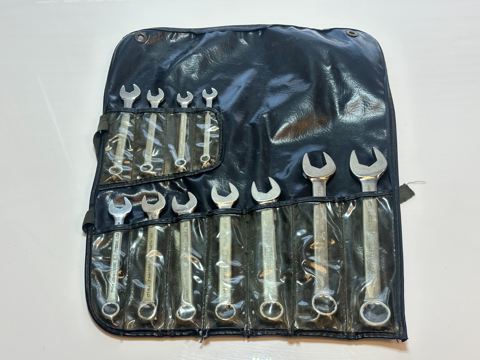 John Deere Tools USA 11pc Metric 7mm to 19mm Short Polished Wrench Set, Kit Bag