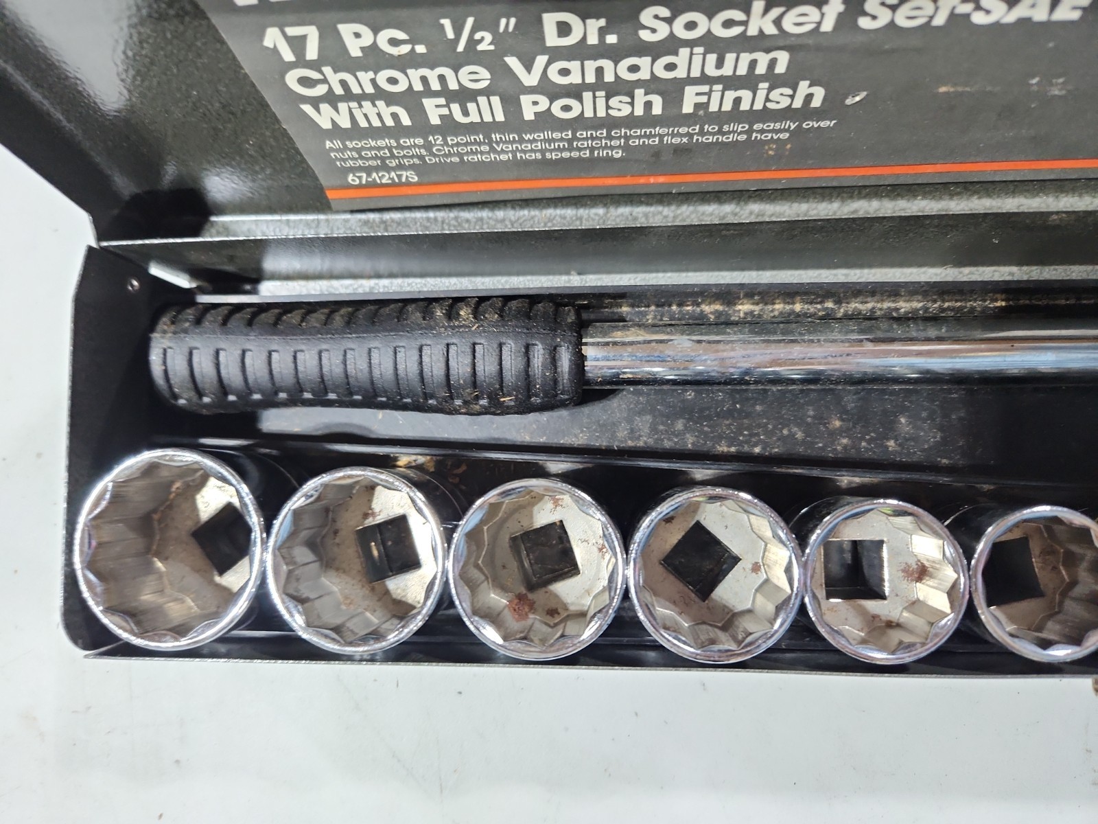 Allied 1/2″ Dr. Socket Set SAE 12 Pt 14 Pieces Only #67-1217S Metal Box Vintage