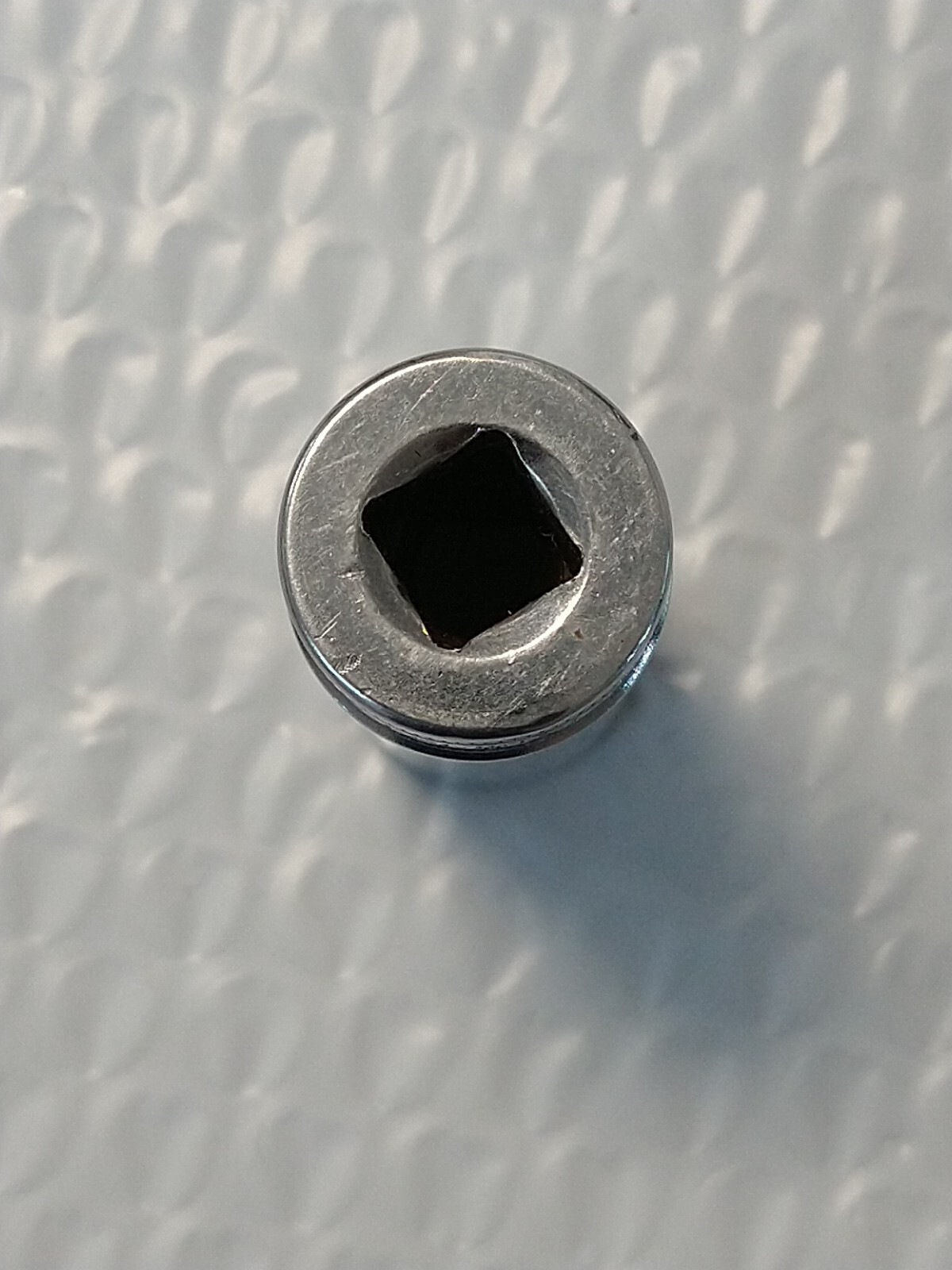 Snap On SFSM18, 3/8″ Drive 18mm. Socket, 2.6″ Deep/High, 6 Point.