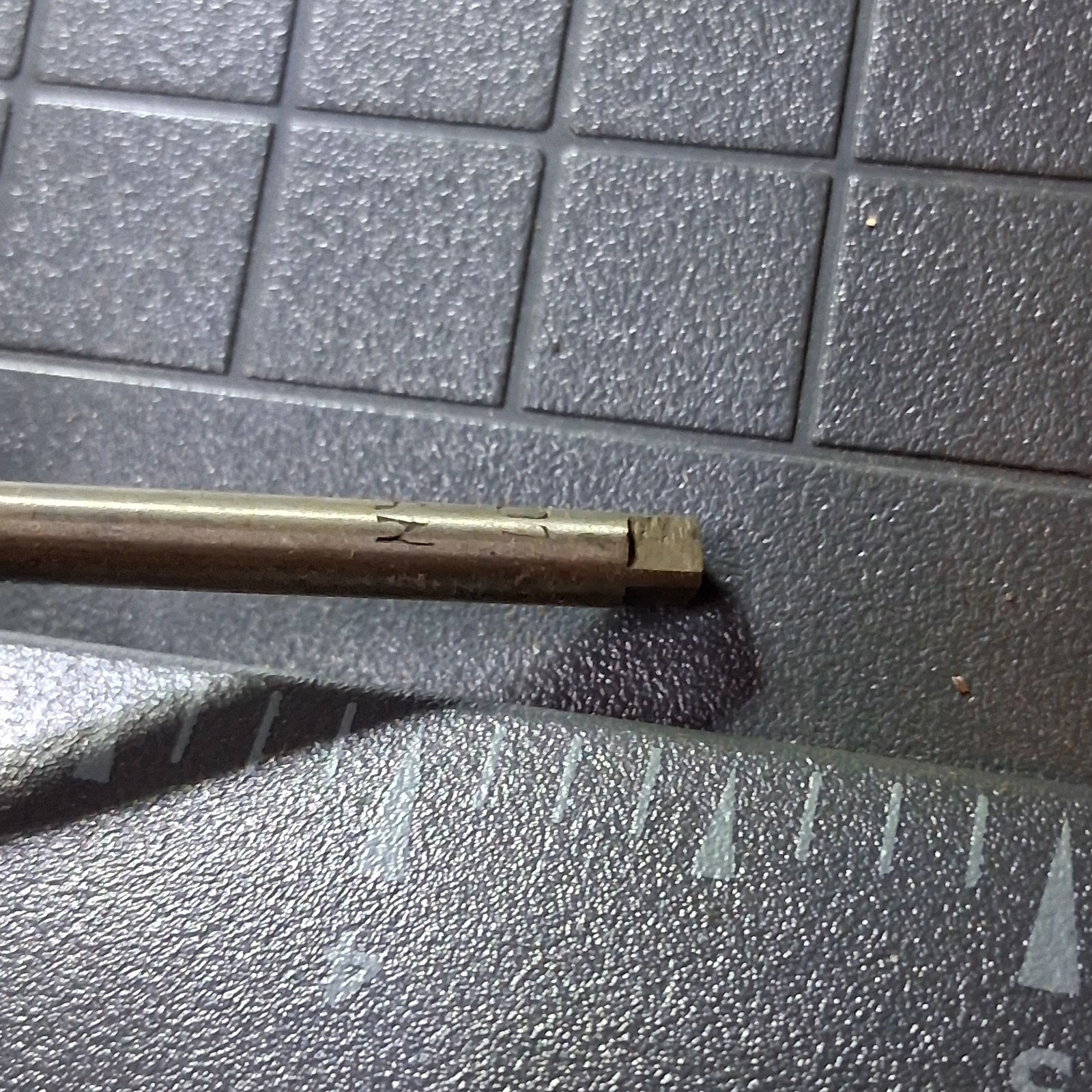 Vintage Japan #801 Twist 1/8″ Bolt Screw Extractor Bit
