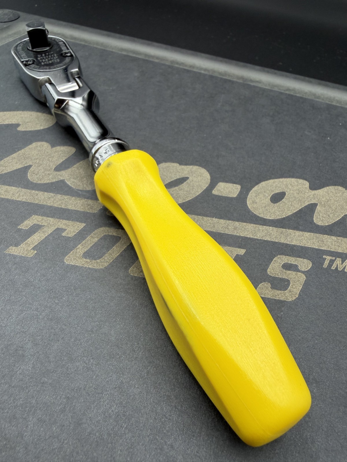 Snap-on FHFD80A 3/8″ Drive Classic Yellow Hard Handle Flex Head Ratchet [Mint]