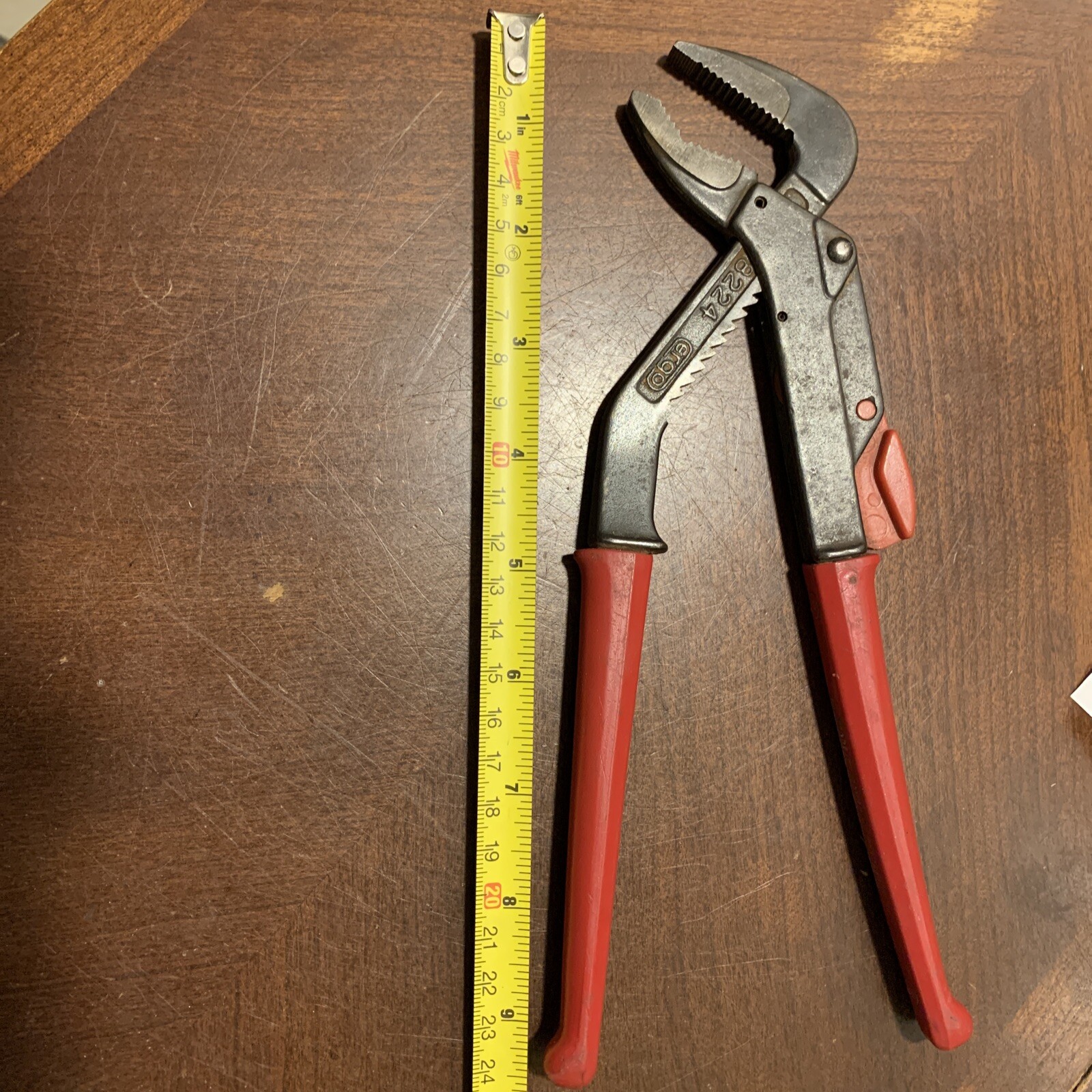 Bahco Tools France Slim Push Buttom Adjustable Slip Joint Plers ergo 8224 Red 9″