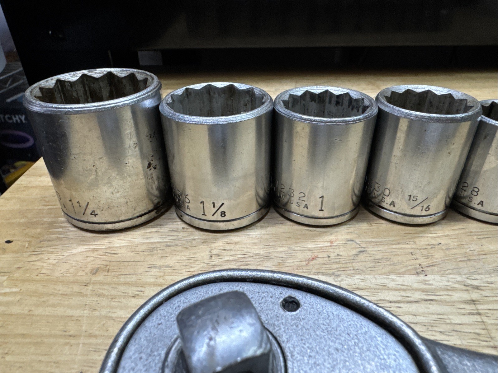 Vintage Penens 1/2″ Drive Ratchet Socket 13 Pcs Set R-10 Alloy Made in USA