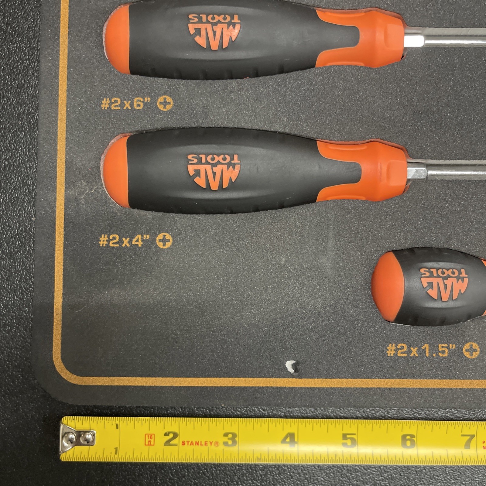 Mac Tools SDRB12FNO 12 Piece Screwdriver Set In Orange Great Condition
