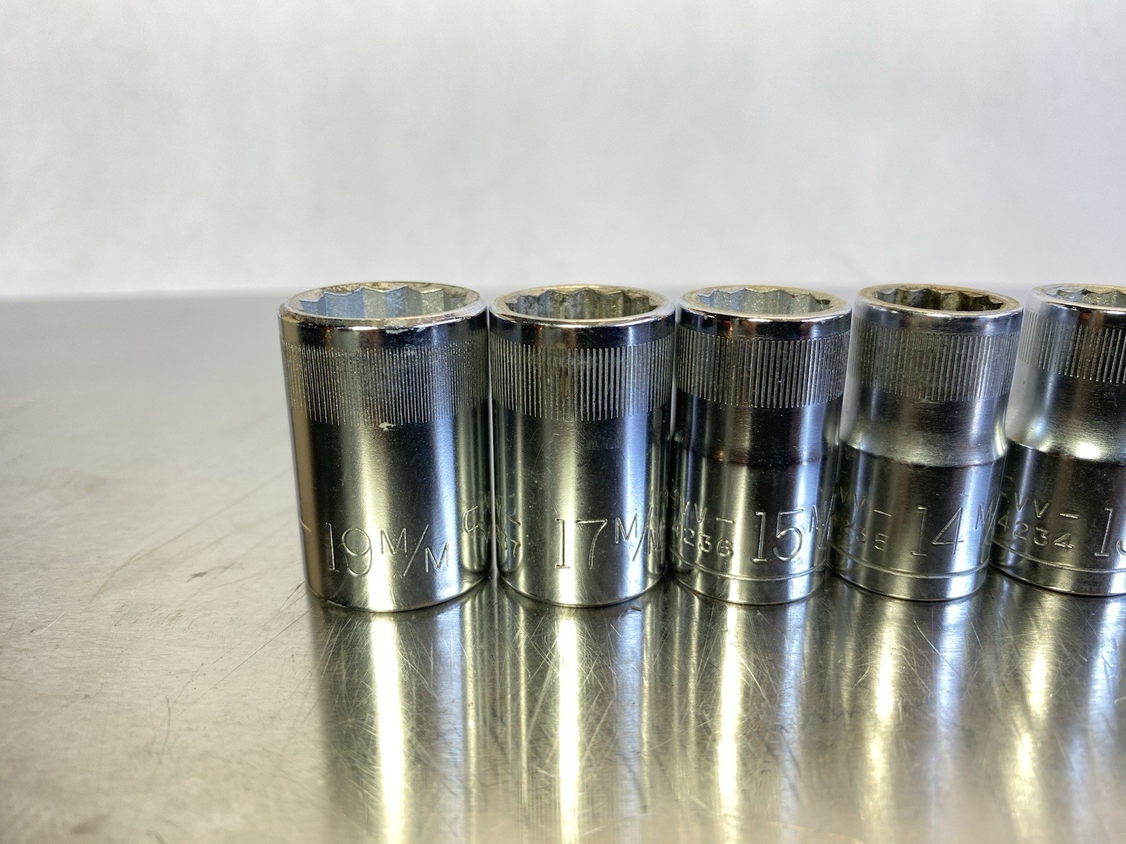 Vntg Craftsman 1/2″ =VV= 12 Pt Shallow Metric Sockets 9,10,12,13,14,15,17,19mm