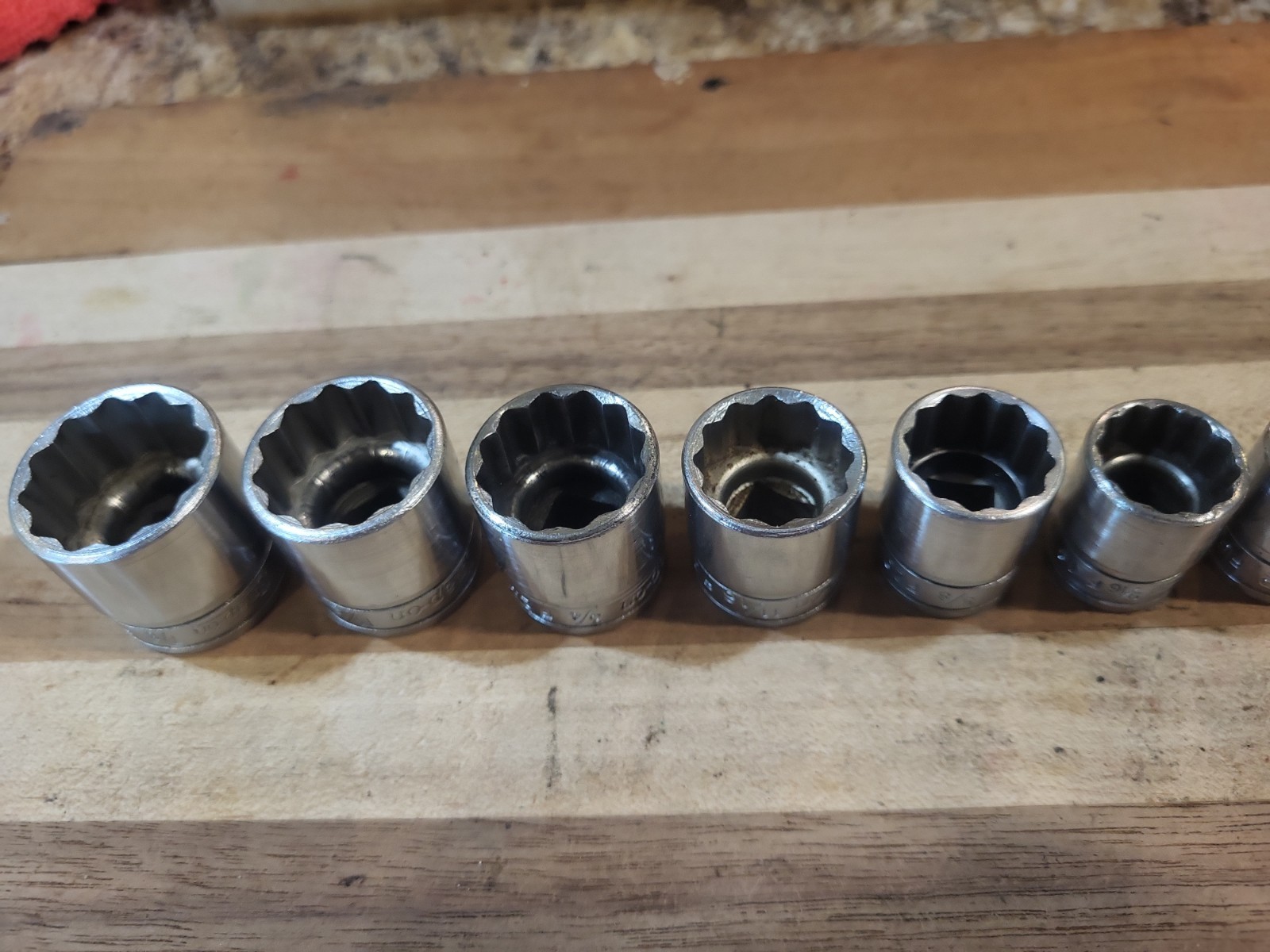Snap On 211FY 11 Pc. 3/8″ Dr 12 Pt. SAE Shallow Socket Set 1/4″-7/8″ F081-F281