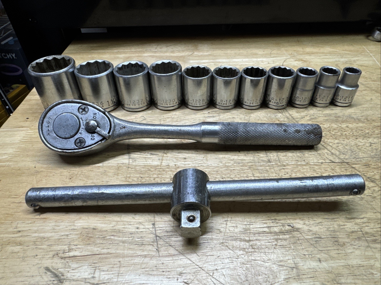 Vintage Penens 1/2″ Drive Ratchet Socket 13 Pcs Set R-10 Alloy Made in USA