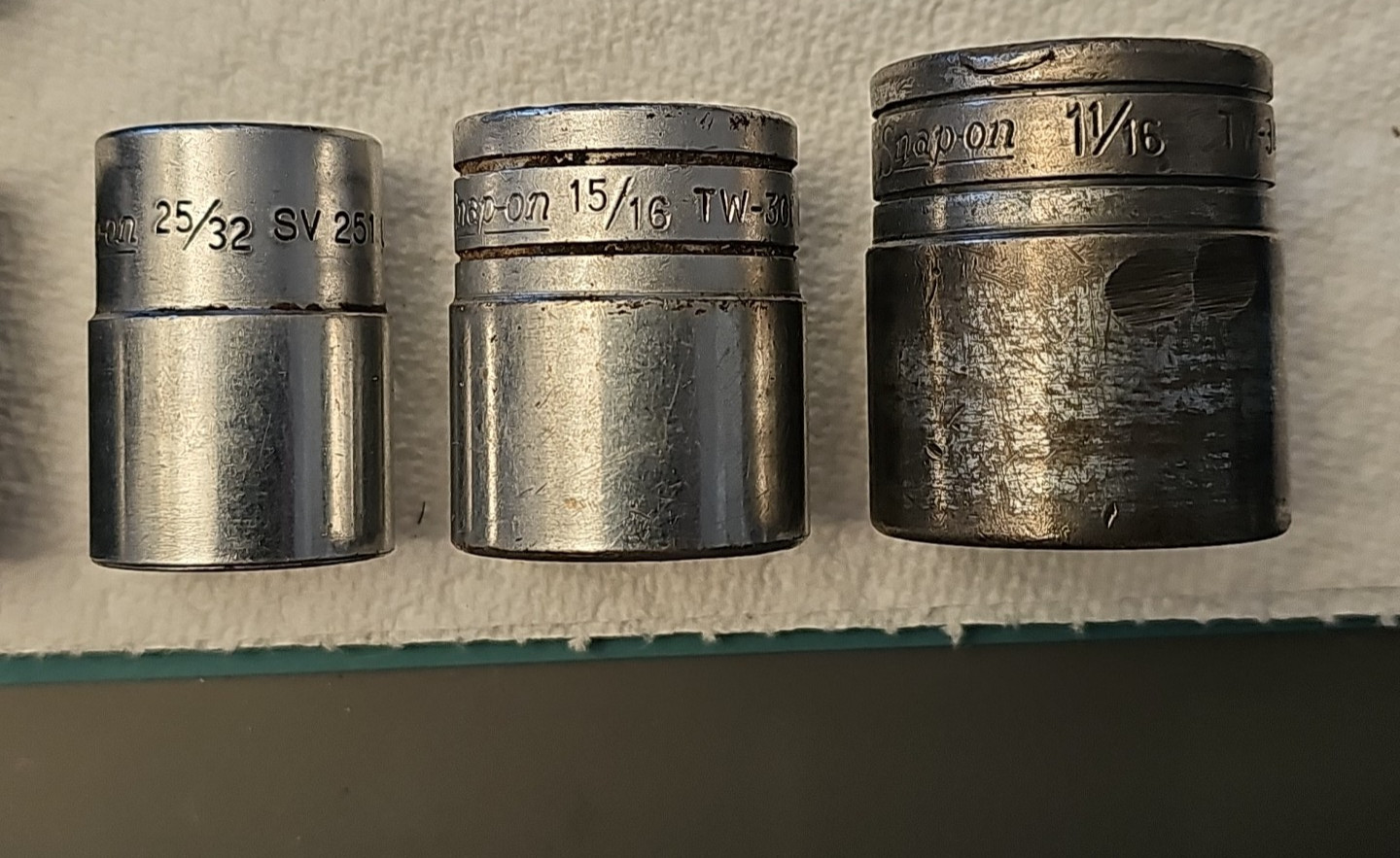 Lot of 11 Snap On 1/2″ Dr SAE Sockets-Deep Shallow 6 & 12 Pt 9/16″ t0 1-1/16″