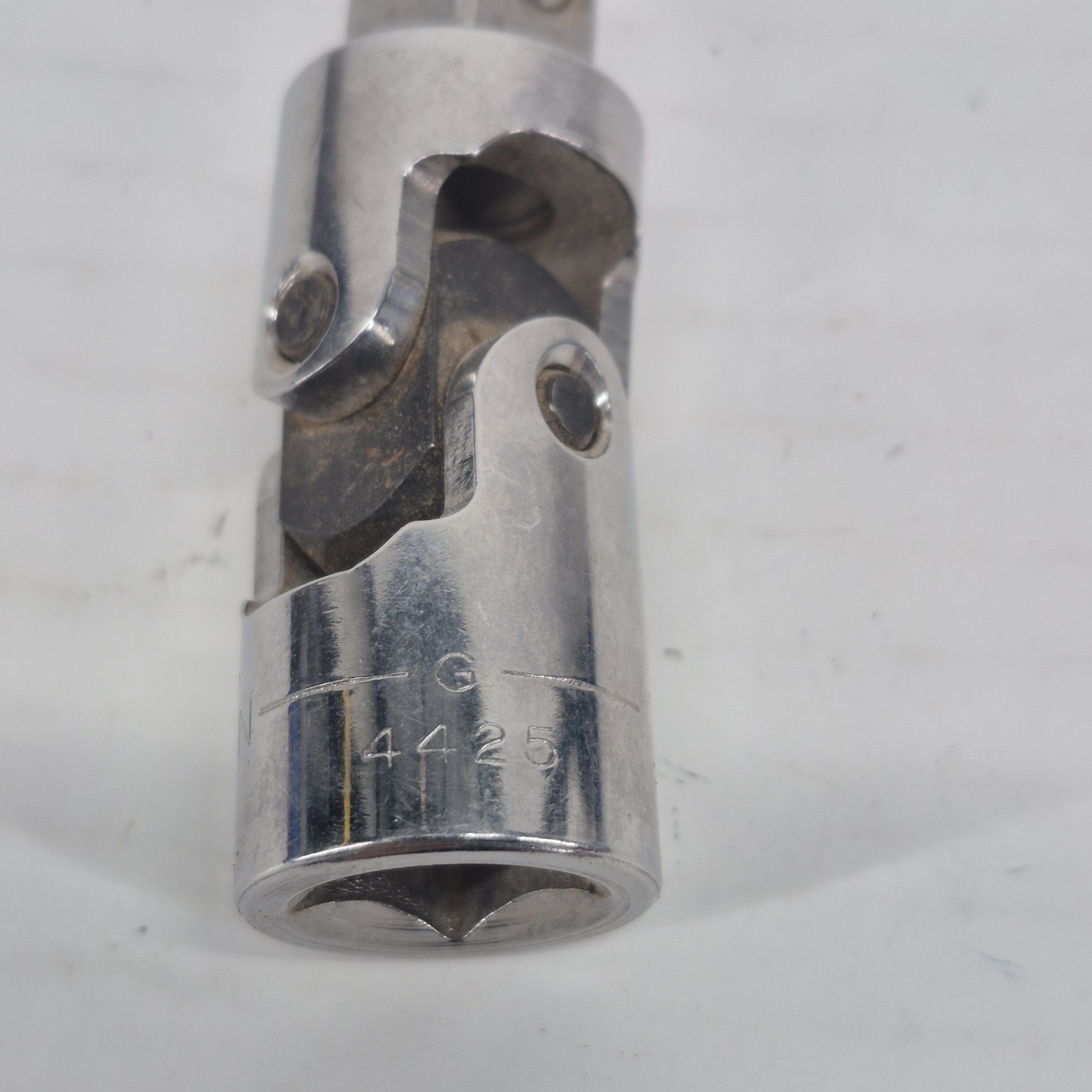 Craftsman G 4425 V 1/2″ to 1/2″ Universal Joint Swivel Socket – Mechanic Tool