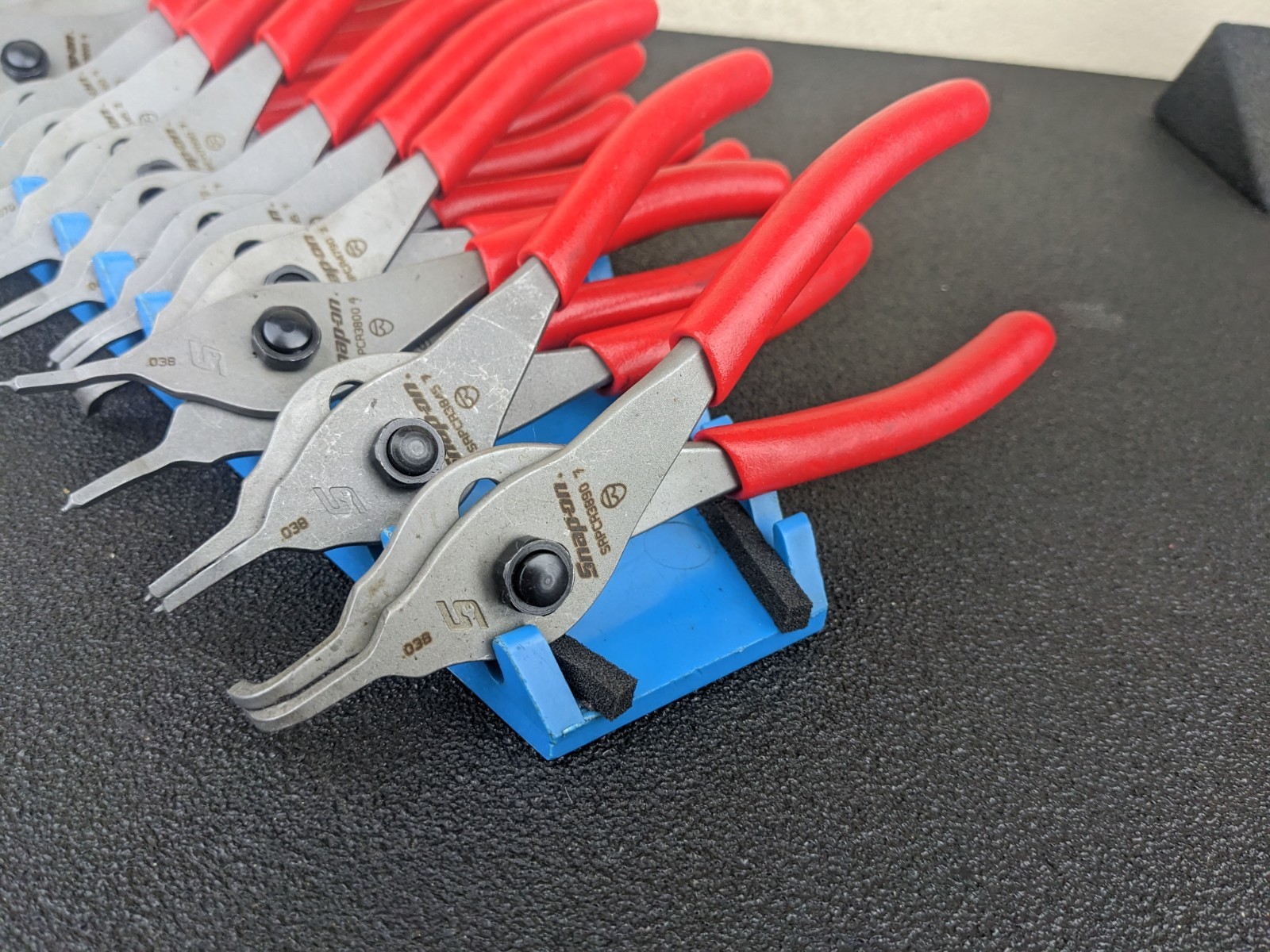 #bn400 Snap-on Tools USA NEW RED 12pc Master Snap Ring Pliers Set SRPCR1200FR