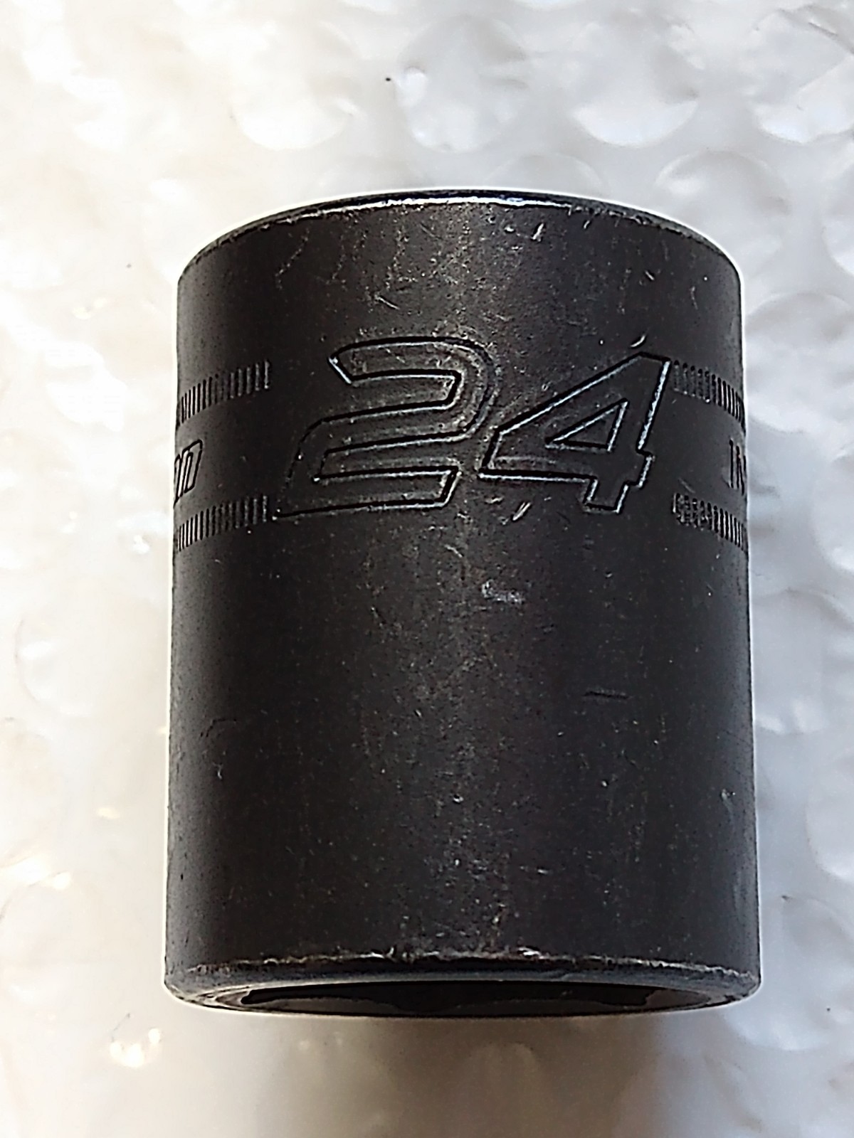SNAP ON IMM240, 1/2″ DRIVE, 24MM. IMPACT SOCKET, SHALLOW, 6 POINT.