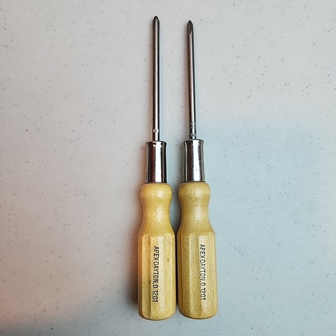 x2 Apex Dayton 1201 Phillips Screwdrivers Wood Handle Super USA Made #1 Vintage