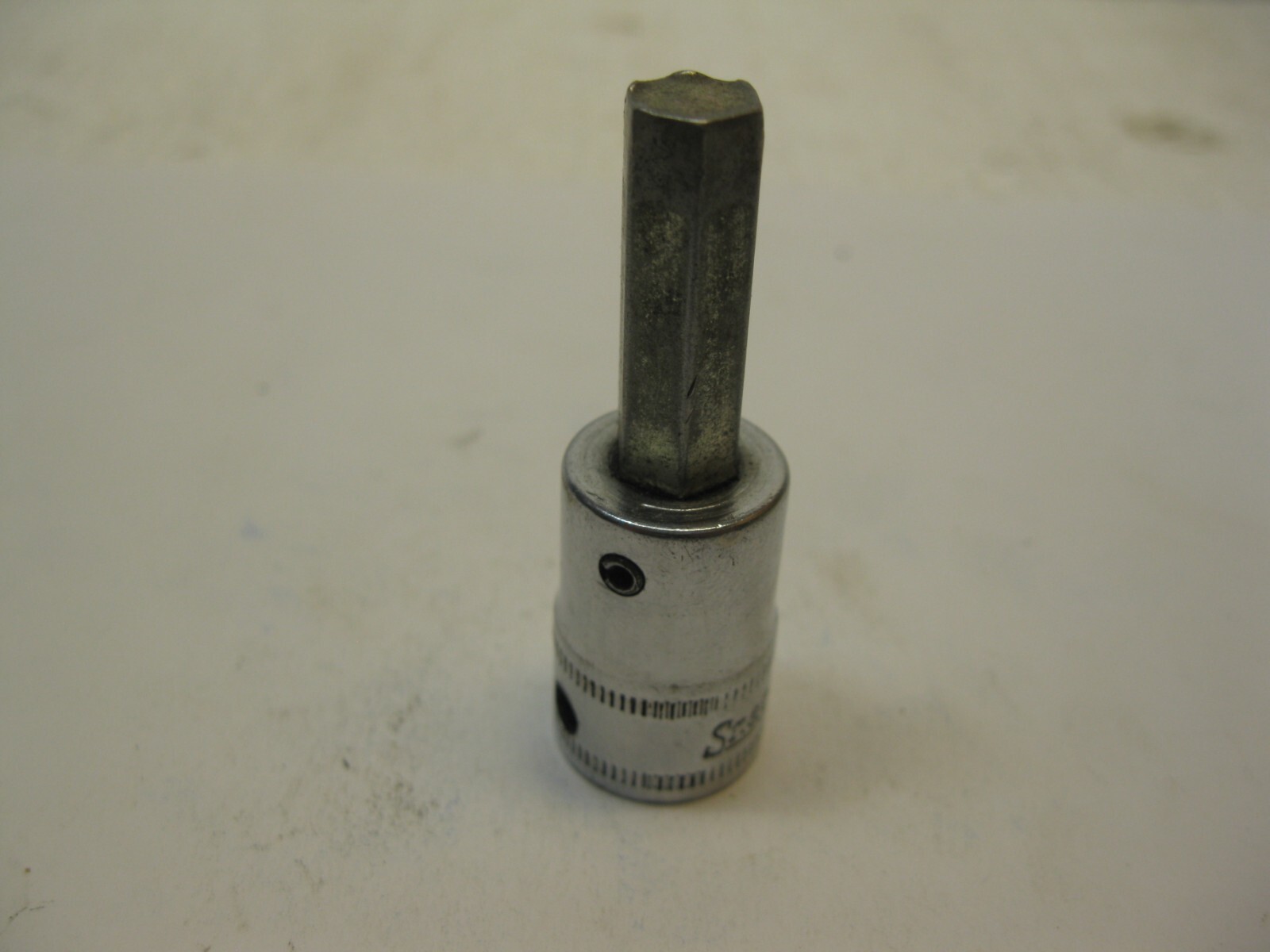 Snap-on tools 3/8″ drive 8mm metric Hex/Allen Bit Socket USA FAM8A Nice!