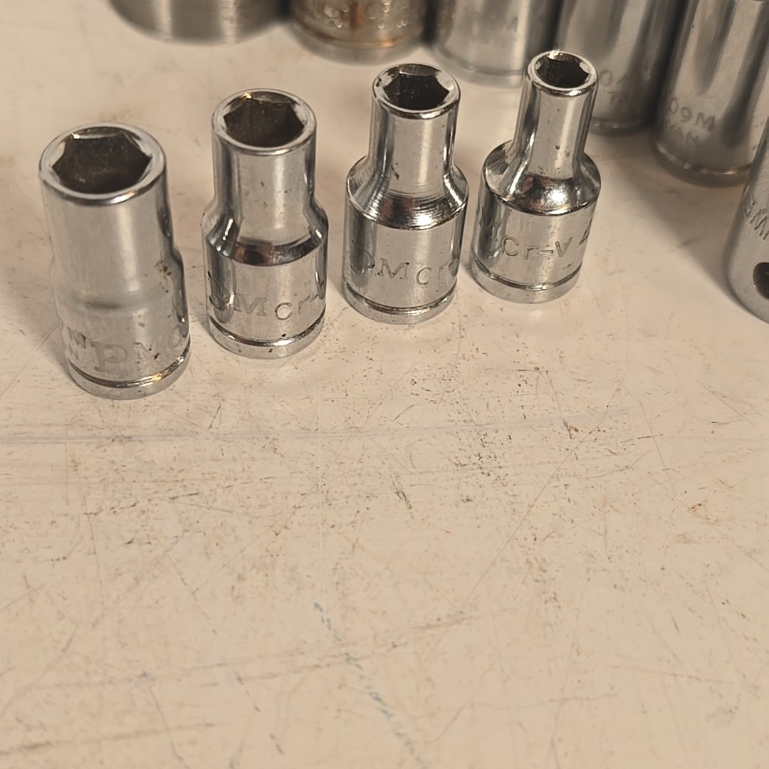 Mostly Craftsman Socket Lot Of 32Pcs. Various Sizes & 1/4 3/8 1/2Drive Sizes USA
