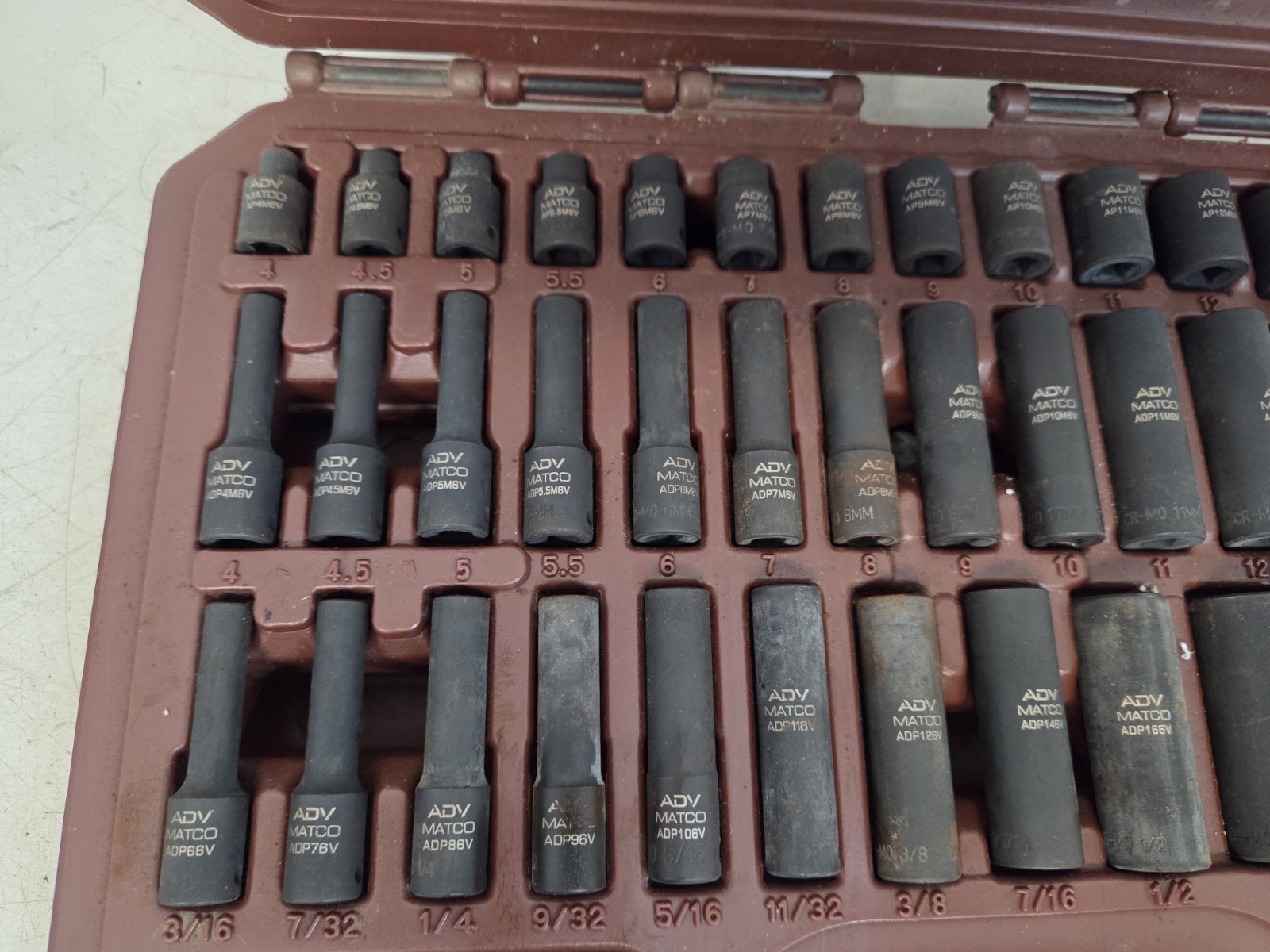 Used Matco Tools SAP486V 48-piece 14″-drive Impact Socket Set SAE & Metric 6-pt