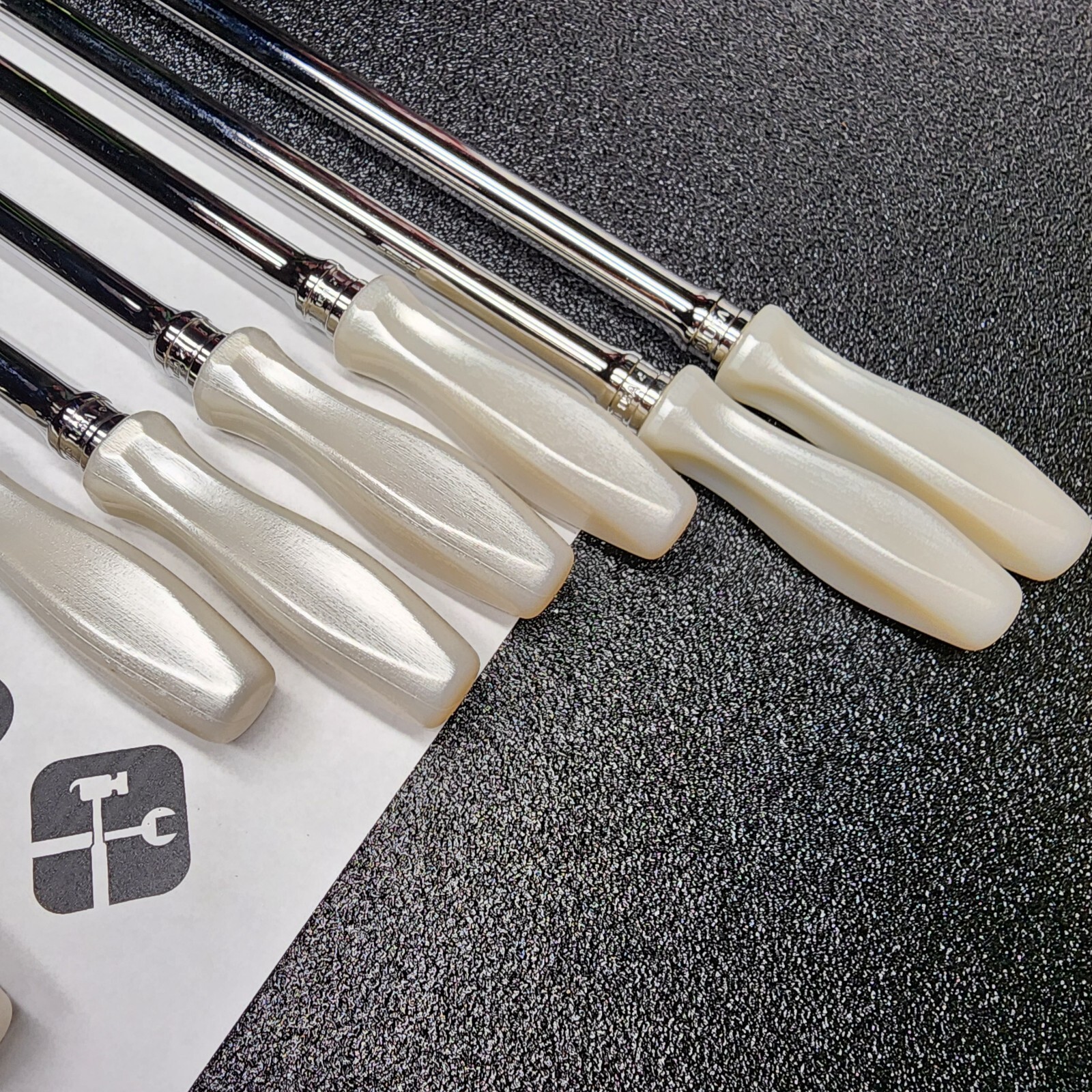 Snap-on Tools USA NEW 8pc PEARL WHITE 3/8″ Drive Fixed & Flex Head Ratchet Set