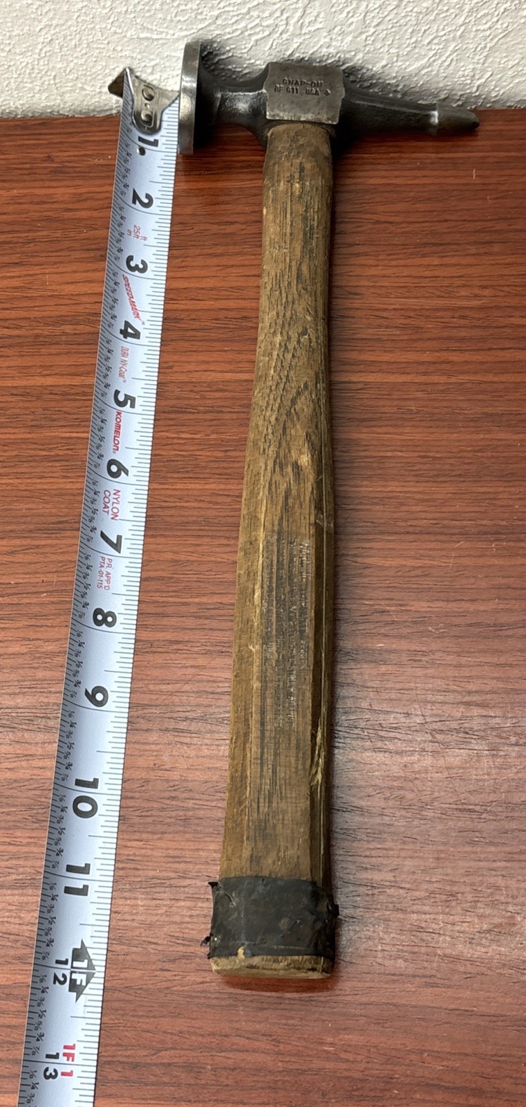 VINTAGE SNAP ON TOOLS BF611 AUTO BODY WOOD HANDLE SHORT PICK HAMMER