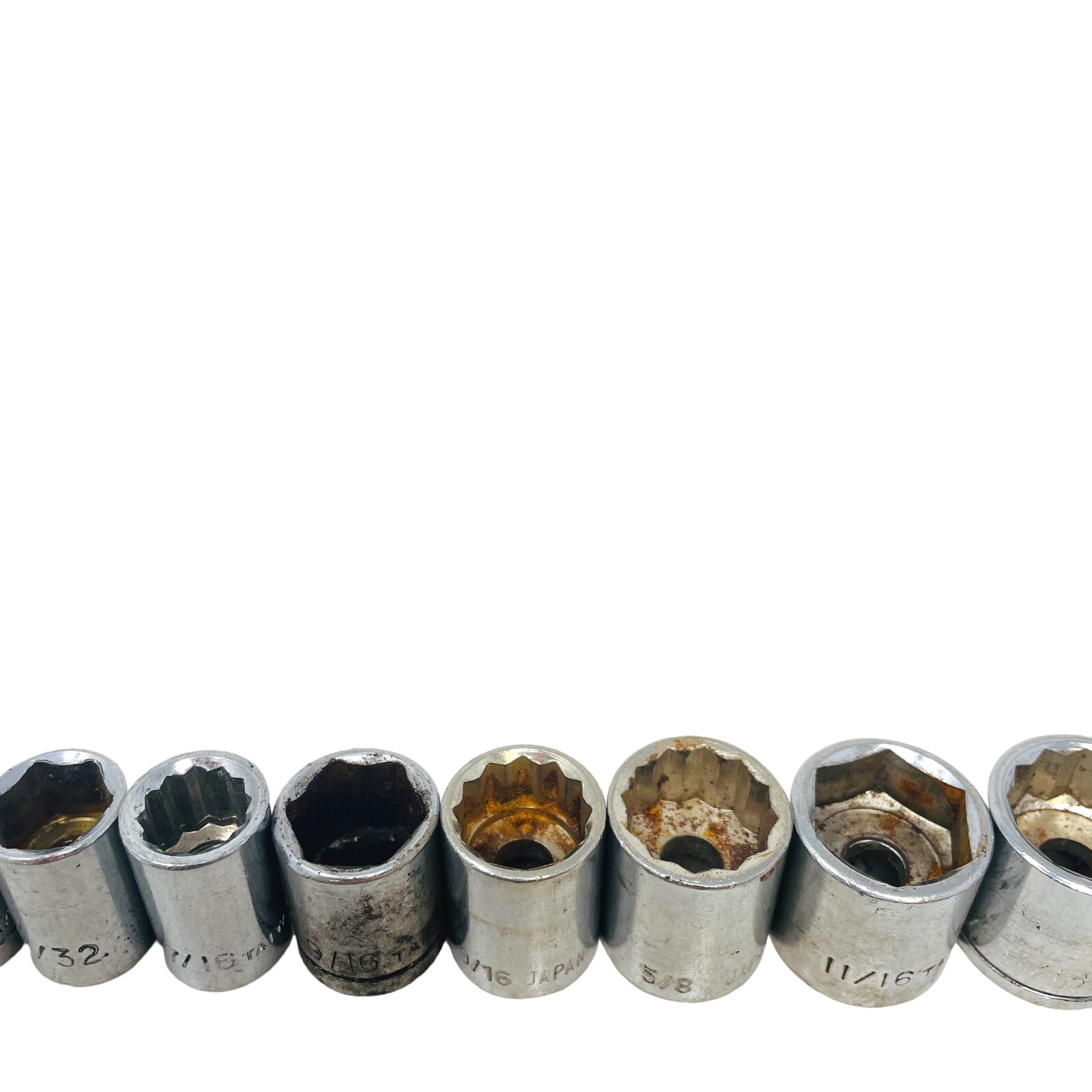 19 Pcs ProValue and Assorted 30747, 5/8, 11/16 in, 3/8 Drive Socket Set
