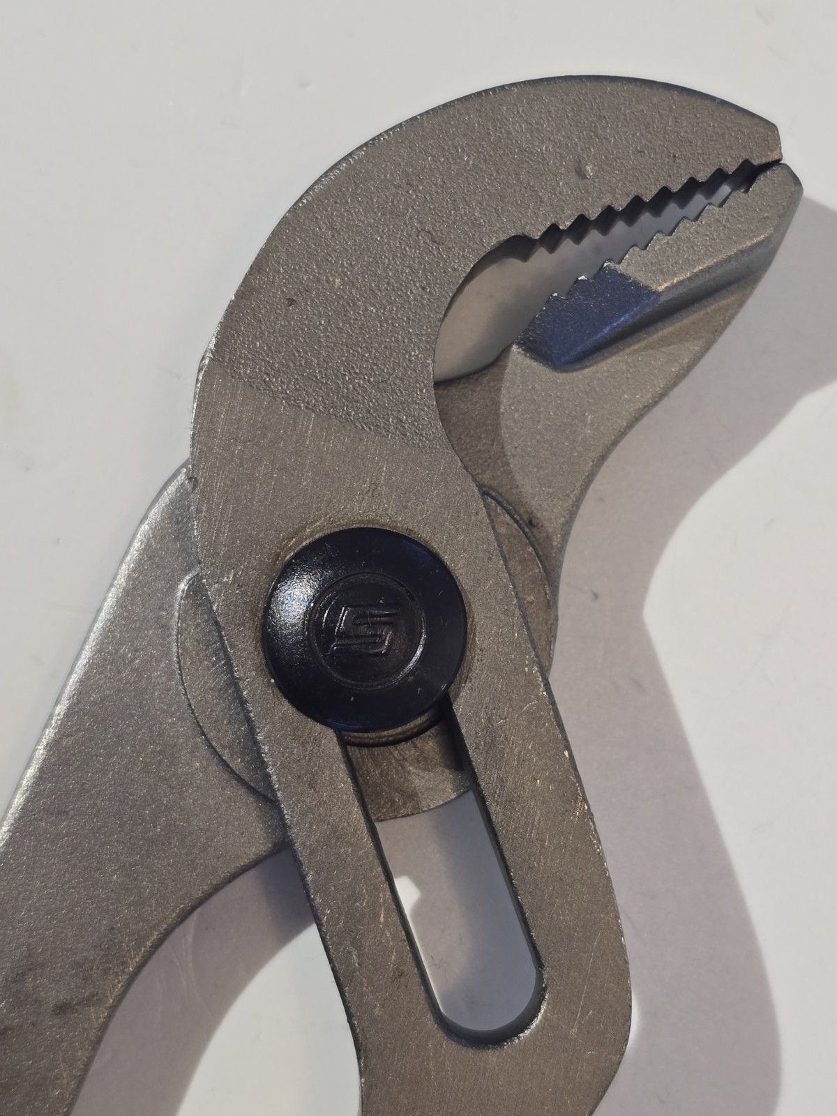 🇺🇸 Snap-on Tools NEW RED 9″ Adjustable Joint Interlocking Channel Pliers 91ACP