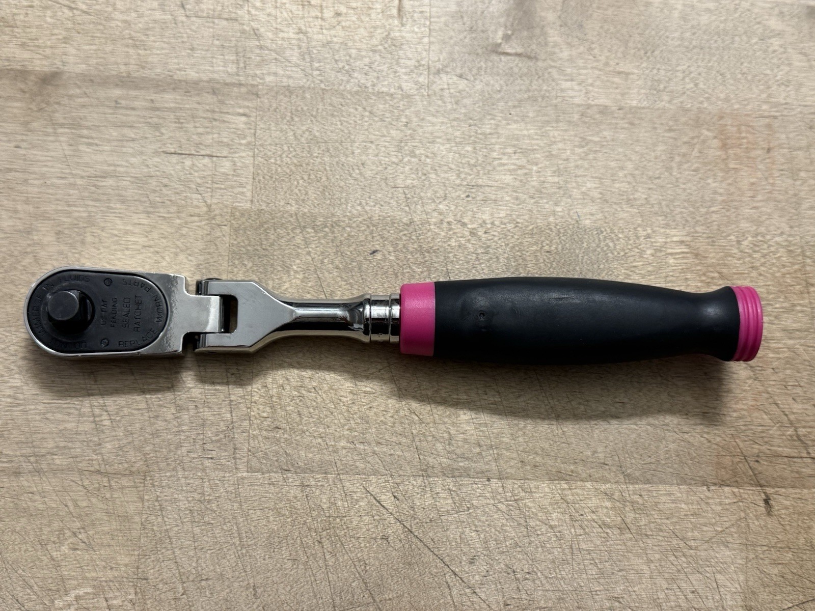 SNAP ON FHF100 ELECTRIC PINK 3/8 DRIVE RATCHET LIGHTLY USED