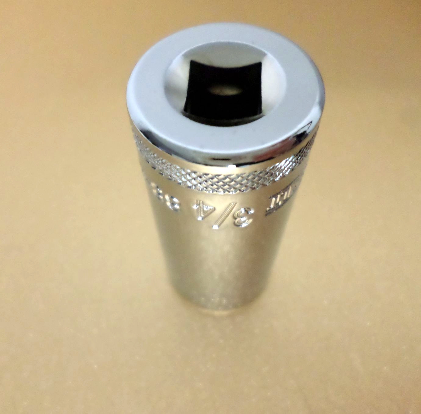 NEW DeWalt 3/4″ 6pt Deep 3/8″-Drive Socket, 88-991D Knurling Chrome SAE, 6 Point