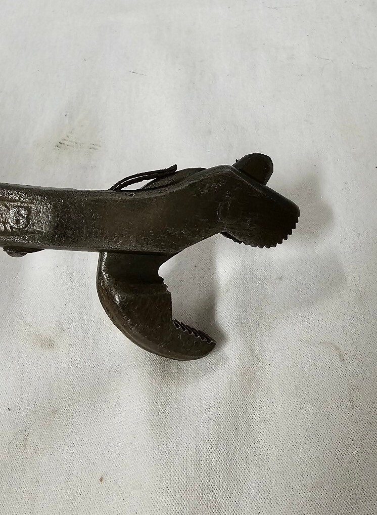 🇺🇸Vintage Heller Bros. 8” MASTERENCH Horse Logo Self Adjusting Spring Wrench