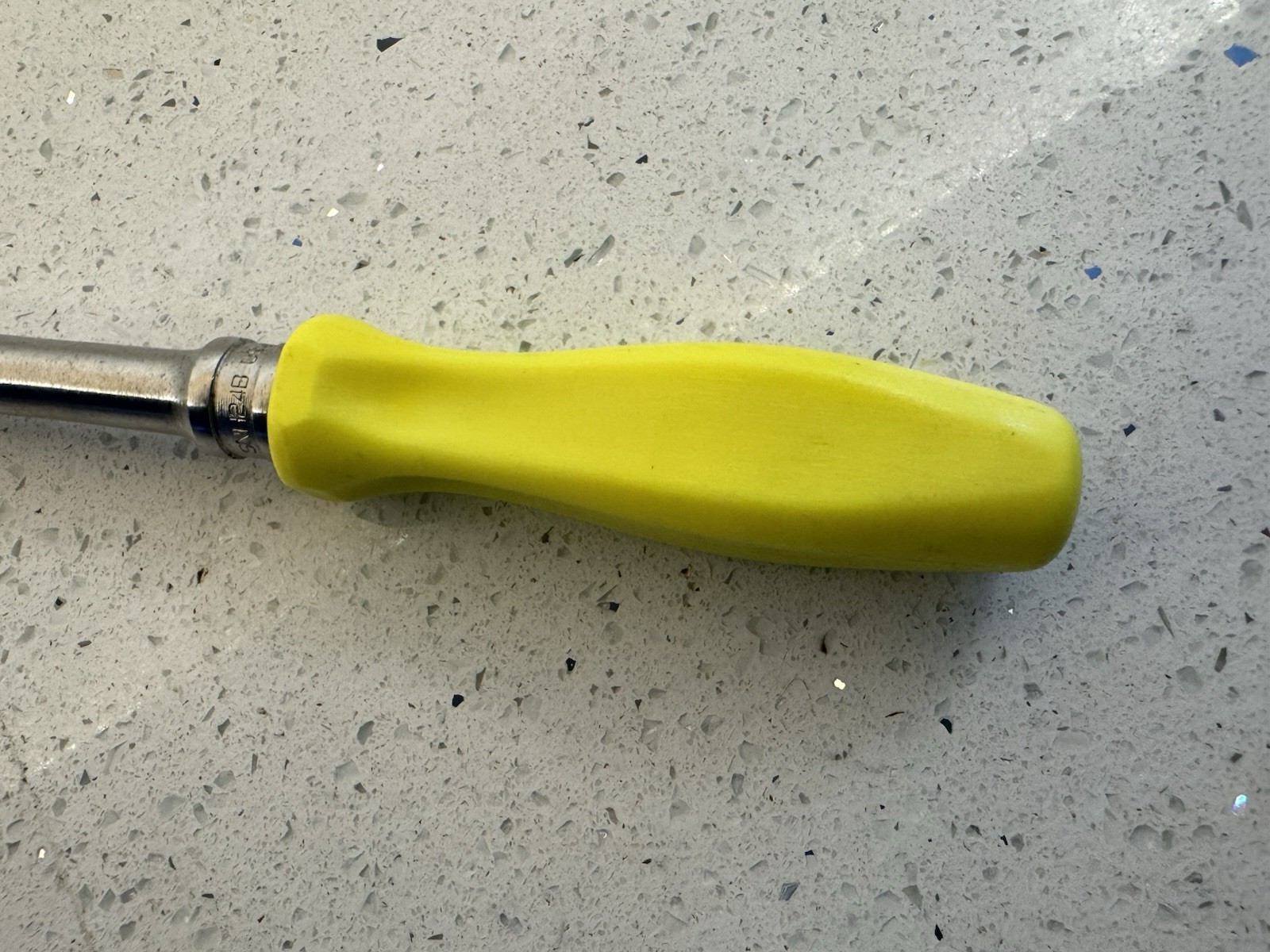 Snap On Tools USA 1/2 Drive 24″ Hard Handle Breaker Bar Yellow HI VIZ SNH24B
