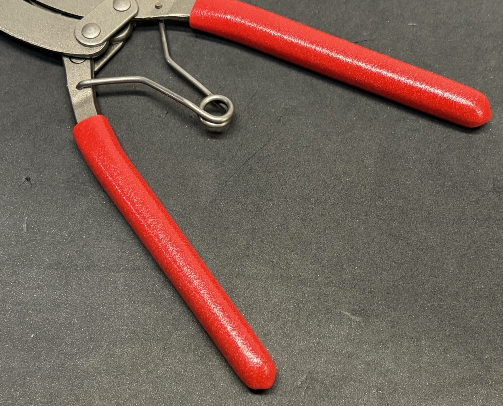 Snap-on High-Leverage RED Soft Grip Transmission Snap Ring Pliers SRP5C