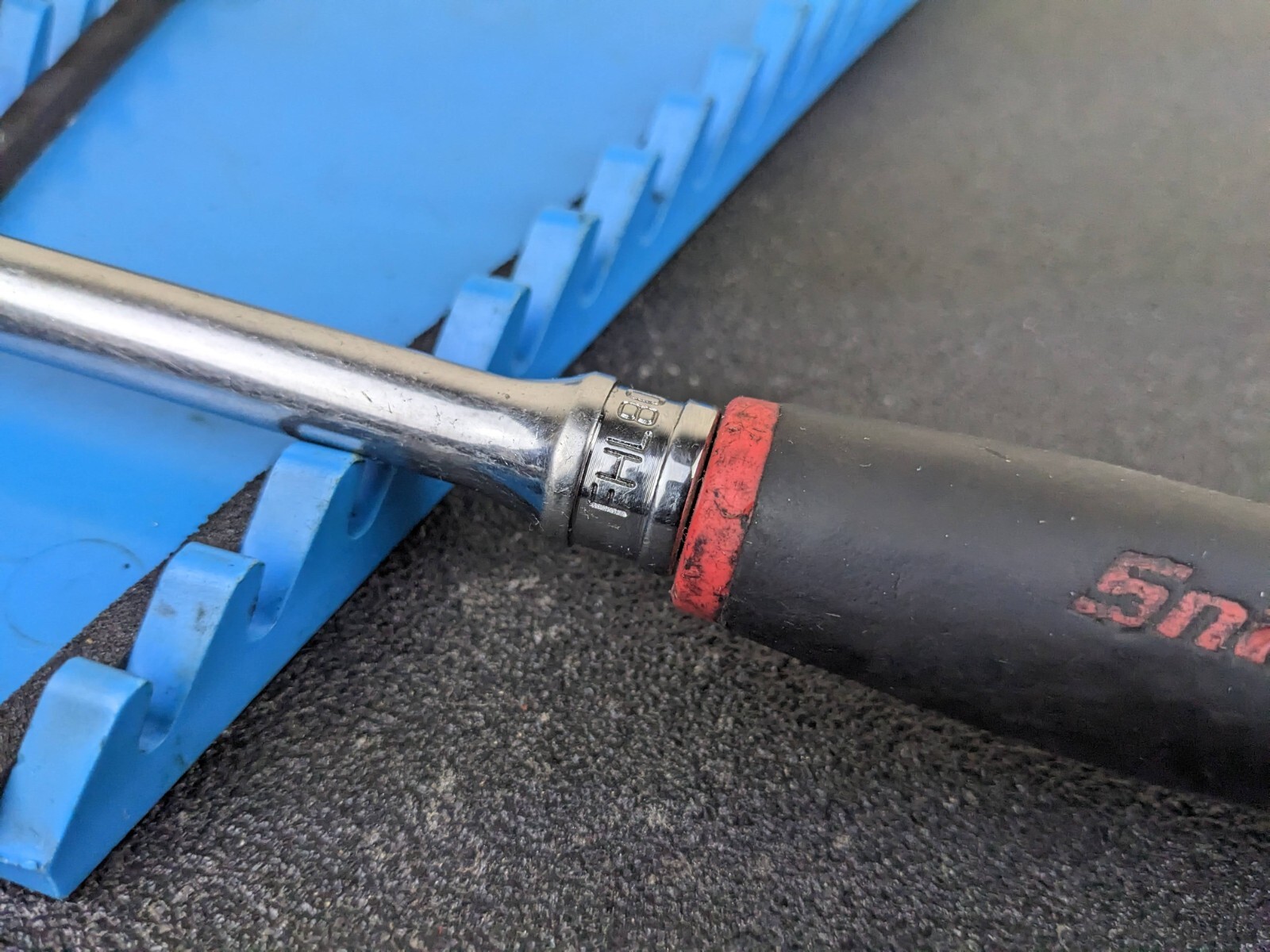 #bj230 Snap-on Tools USA 3/8″ Drive RED Soft Grip Long Fixed Head Ratchet FHL80
