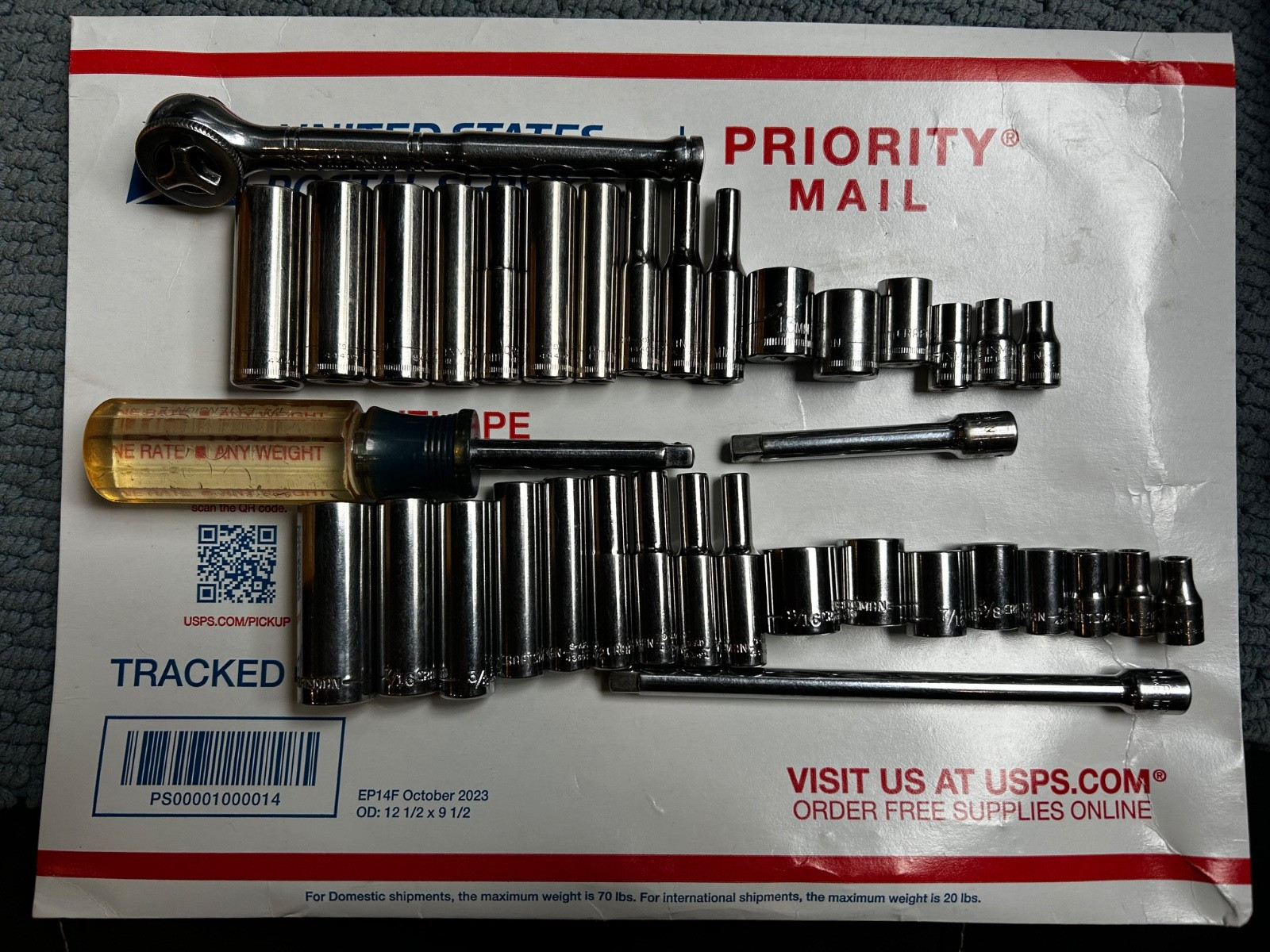 CRAFTSMAN 43795 Thumb Wheel 1/4″ Dr Ratchet, Spinner, Ext’s & Sockets-USA-$10