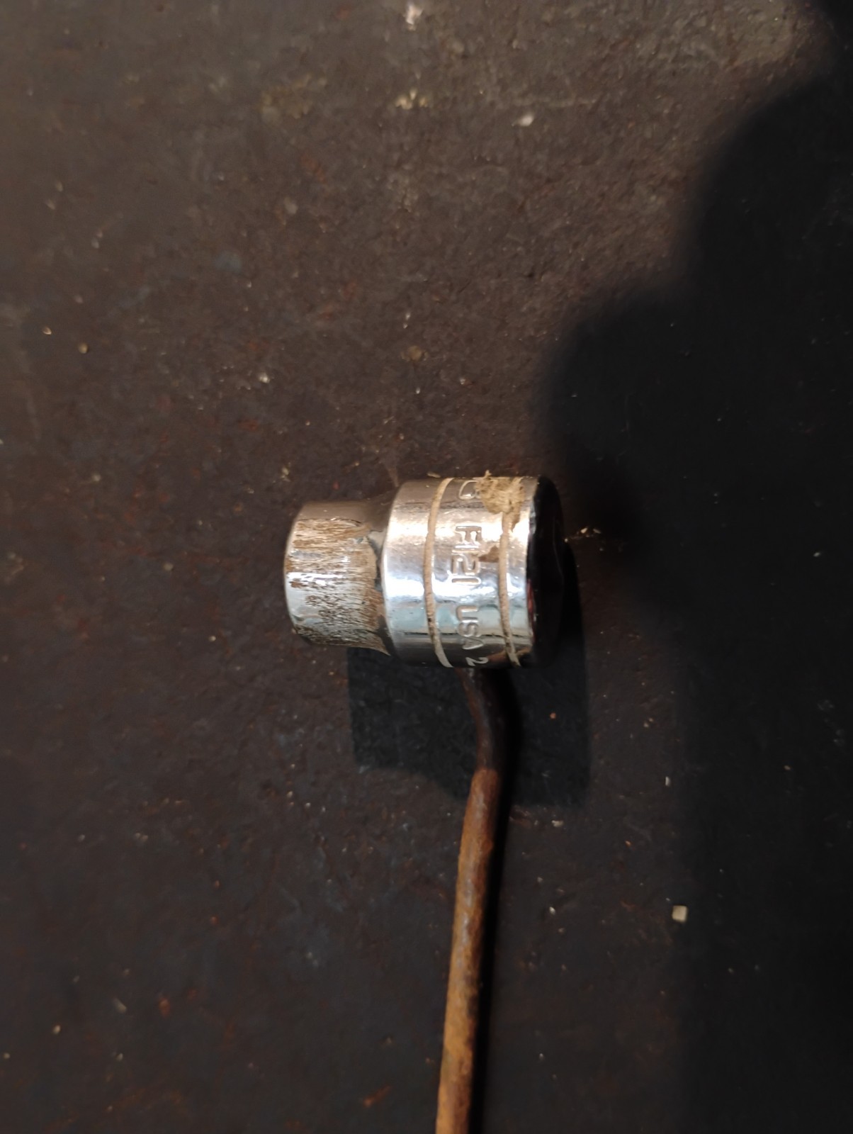 Snap On F121 – SAE 3/8 Inch – 3/8 Drive – 12 Point Shallow Socket