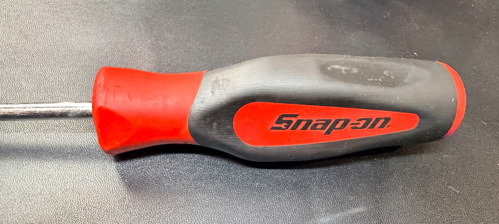 SNAP ON SGD4120B Flat Tip Instinct® Soft Grip 16in. Cabinet Screwdriver (Red)