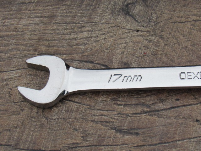 SNAP ON 17MM OEXM170B 17MM OPEN END 12 POINT BOX END COMB. WRENCH 17 MM USED