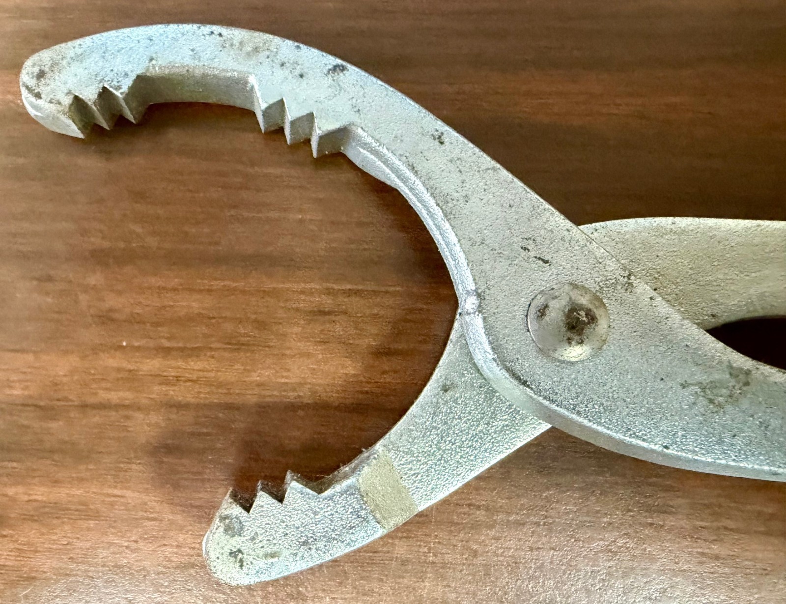 KD Tools, Oil Filter Wrench Pliers, Part #3369 – 2-3/4 to 3-1/8In(F1)
