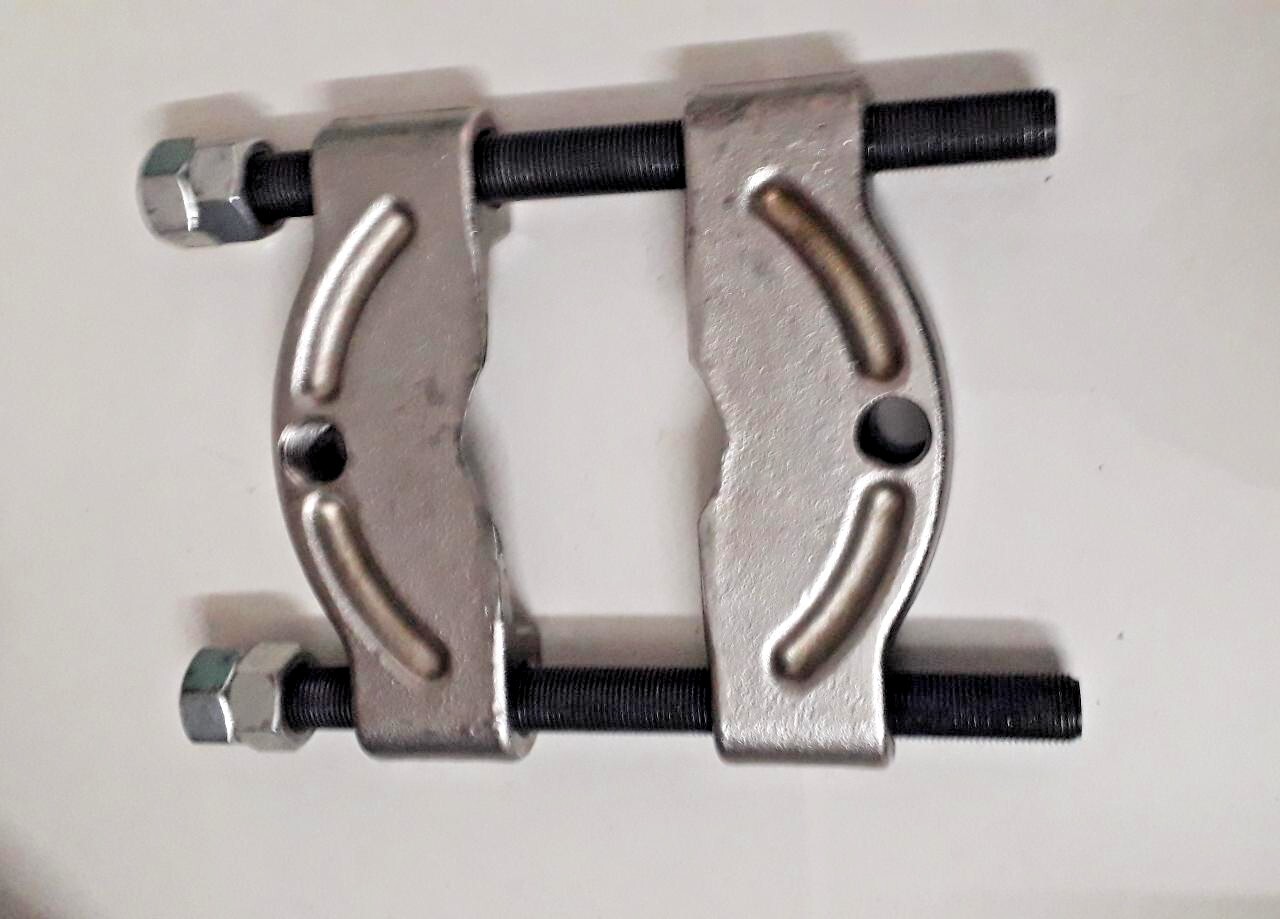 OTC Tools 1123 – 1/2″ to 4-5/8″ Bearing Splitter